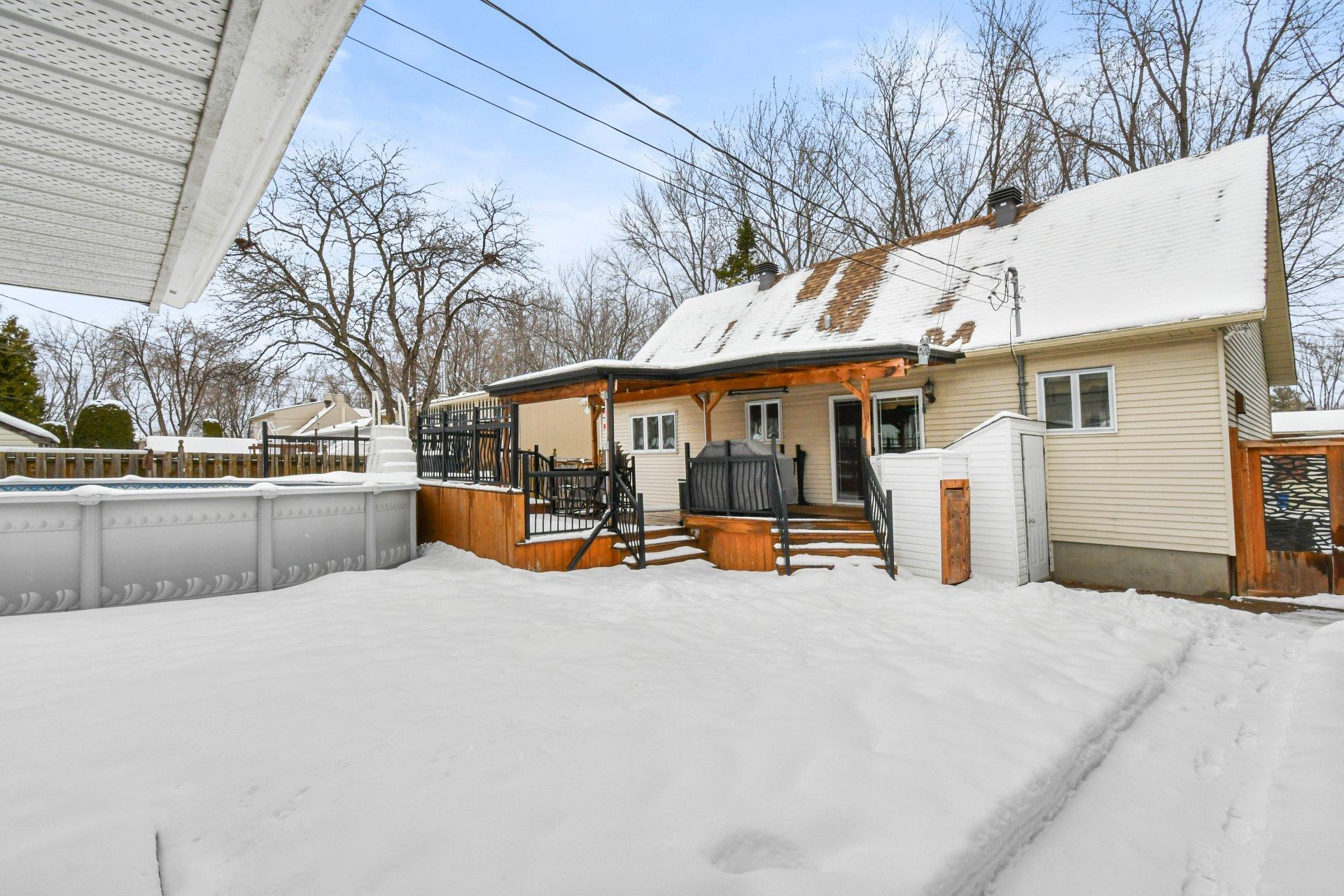 









31


Av. de Médoc

,
Candiac,




QC
J5R4V8

