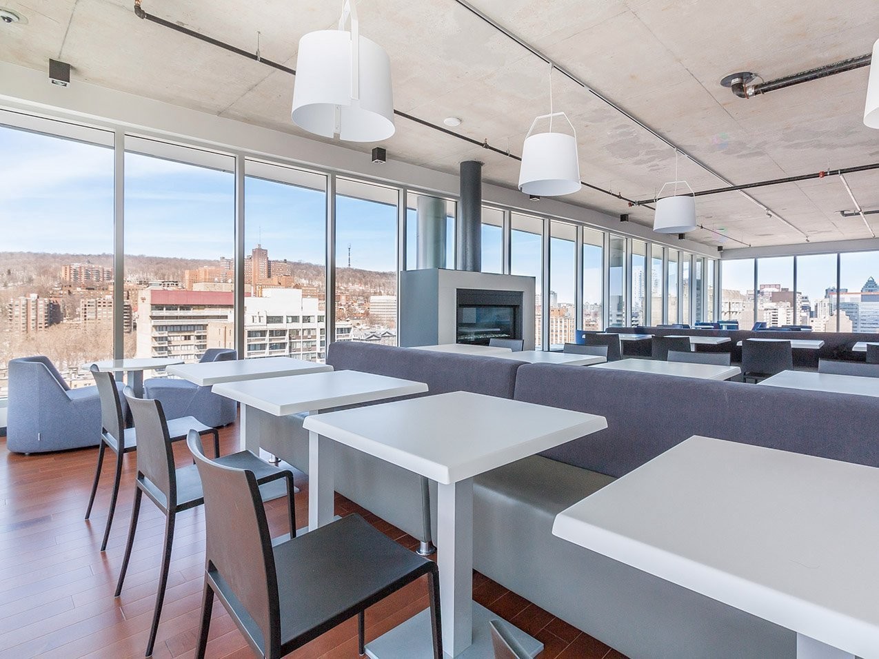 









1414


Rue Chomedey

, 1747,
Montréal (Ville-Marie),




QC
H2H0A2

