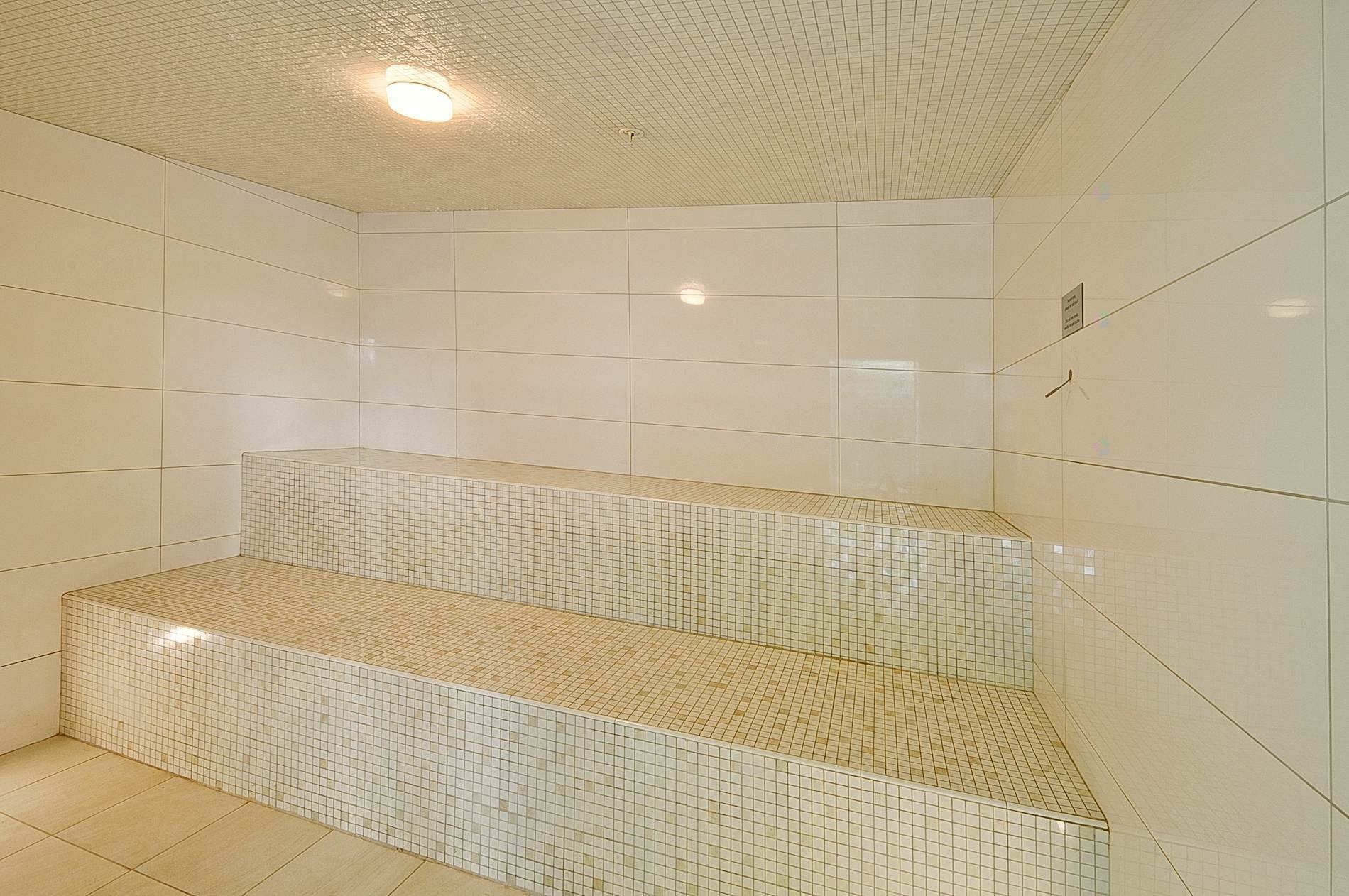 









1414


Rue Chomedey

, 1747,
Montréal (Ville-Marie),




QC
H2H0A2

