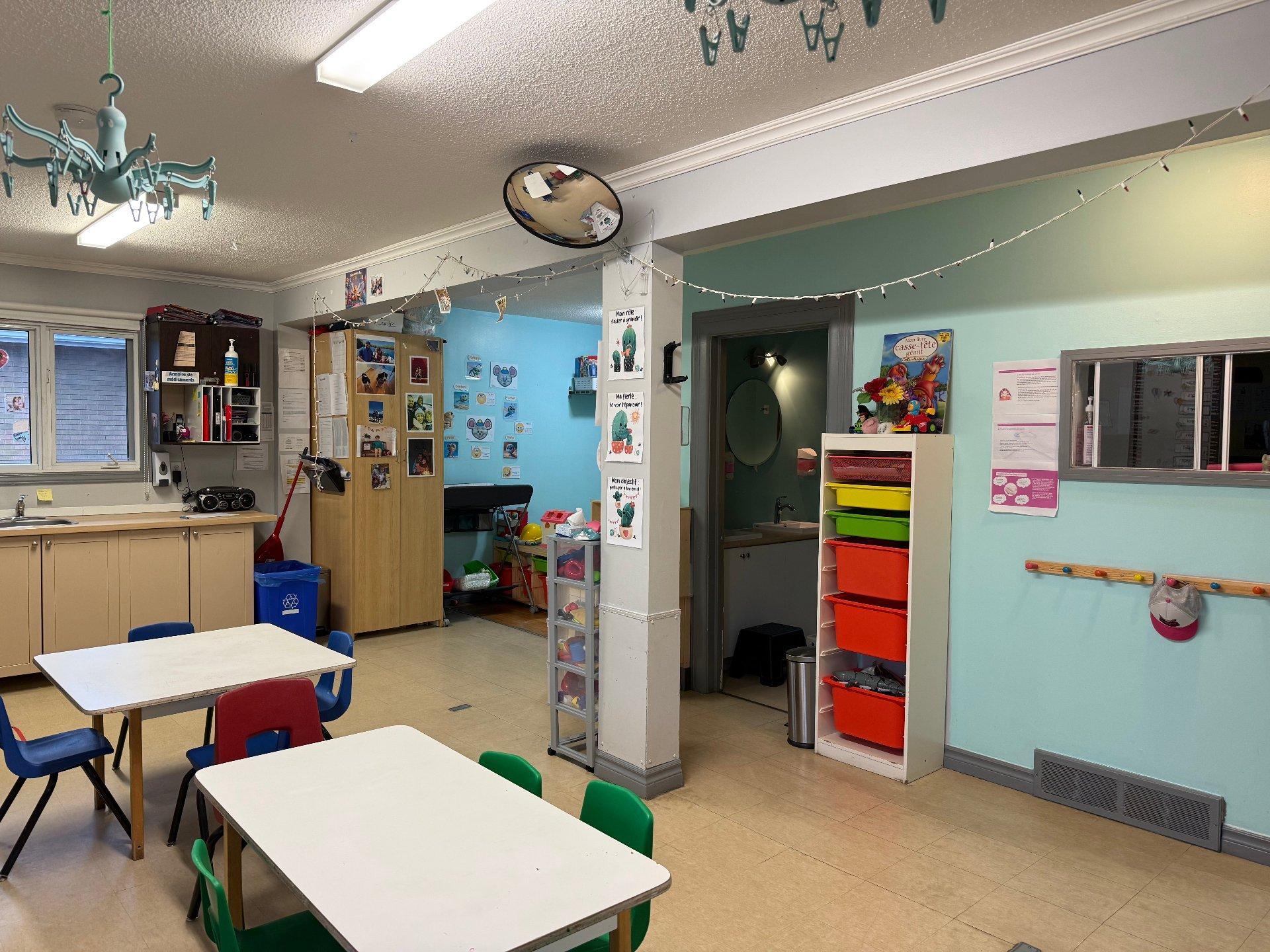 









179


Boul. Riel

,
Gatineau (Hull),




QC
J8Y5Y7

