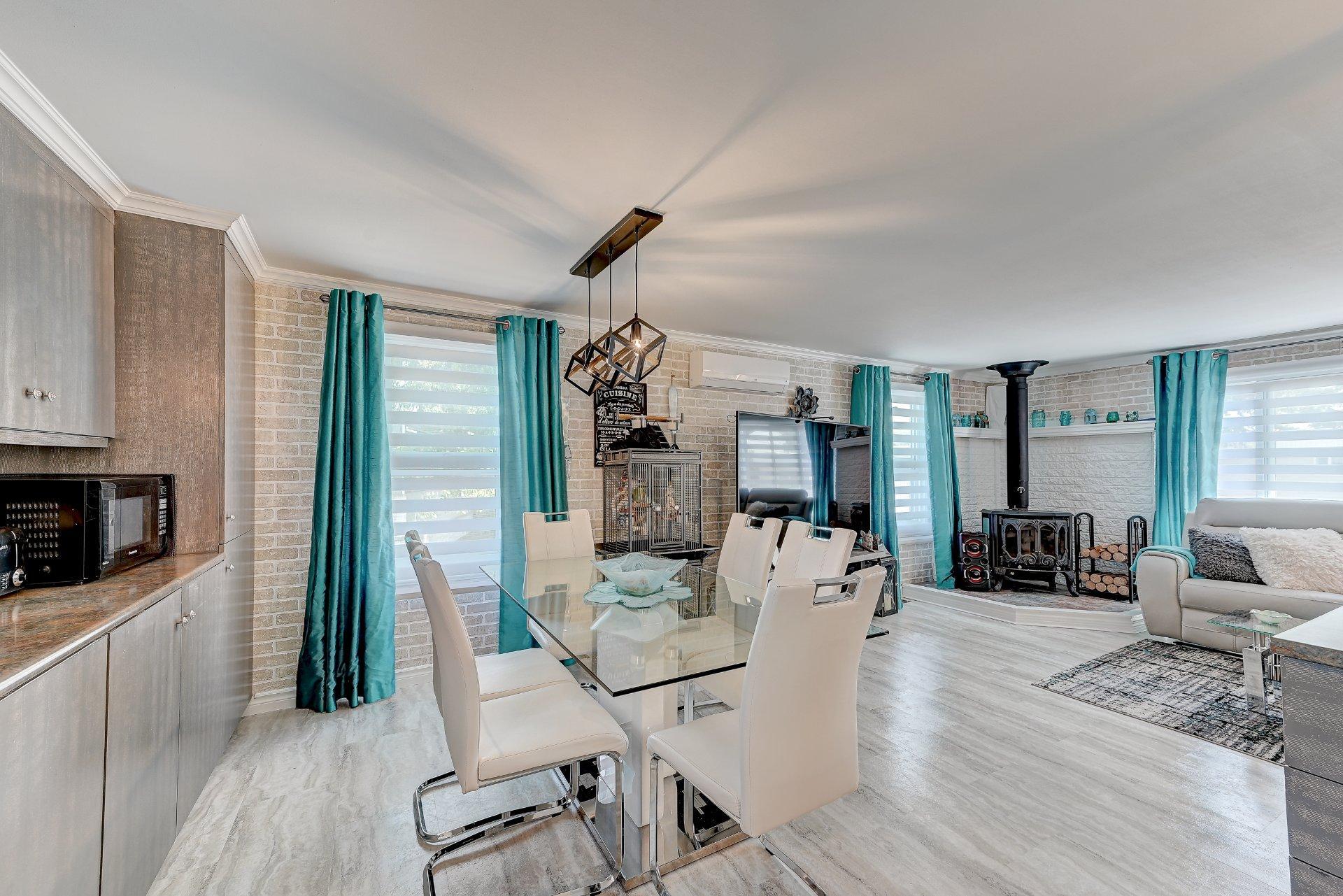 









21


6e Rue O.

,
Saint-Mathieu,




QC
J0L2H0

