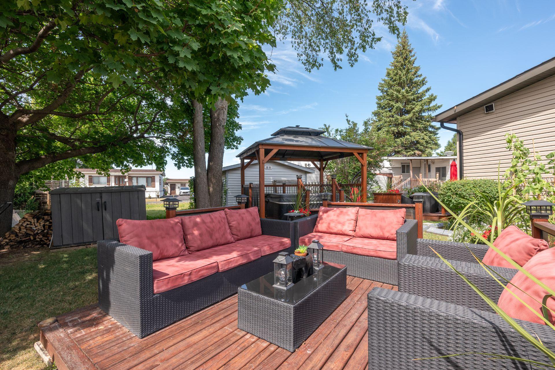 









21


6e Rue O.

,
Saint-Mathieu,




QC
J0L2H0

