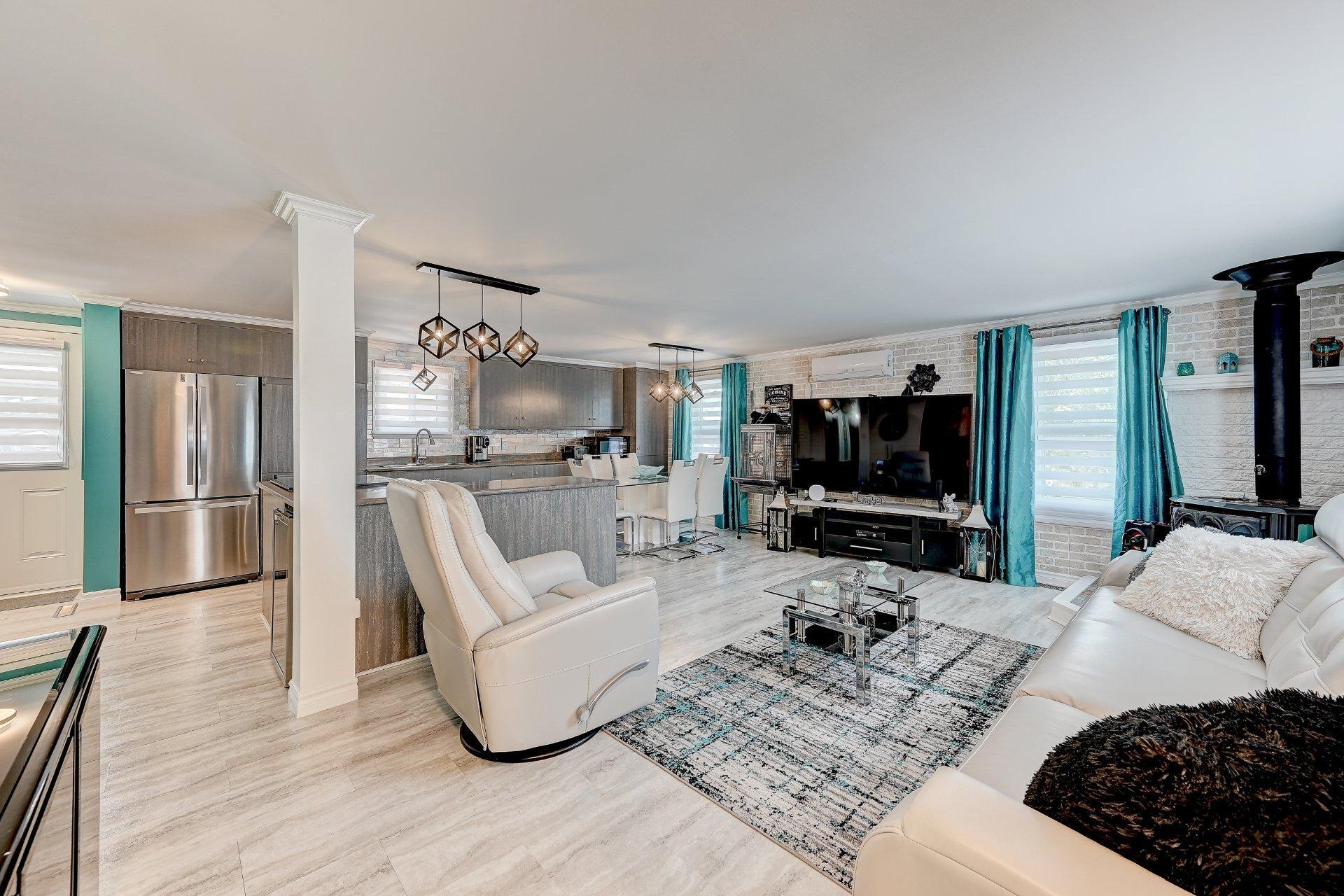 









21


6e Rue O.

,
Saint-Mathieu,




QC
J0L2H0

