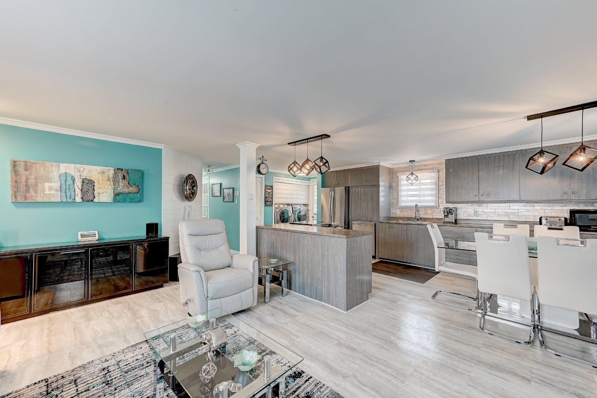 









21


6e Rue O.

,
Saint-Mathieu,




QC
J0L2H0


