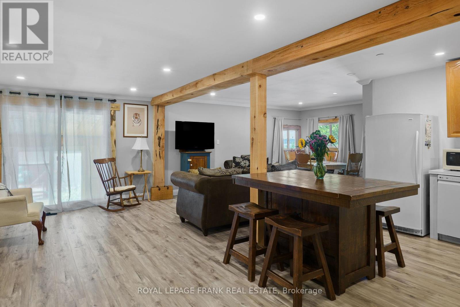 












230-232 LAKE DALRYMPLE ROAD

,
Kawartha Lakes (Carden),




Ontario
L0K1W0

