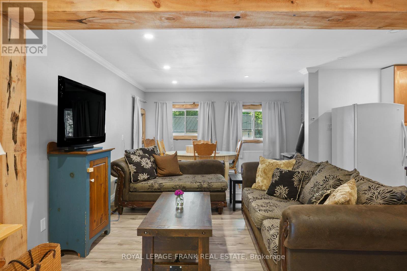 












230-232 LAKE DALRYMPLE ROAD

,
Kawartha Lakes (Carden),




Ontario
L0K1W0


