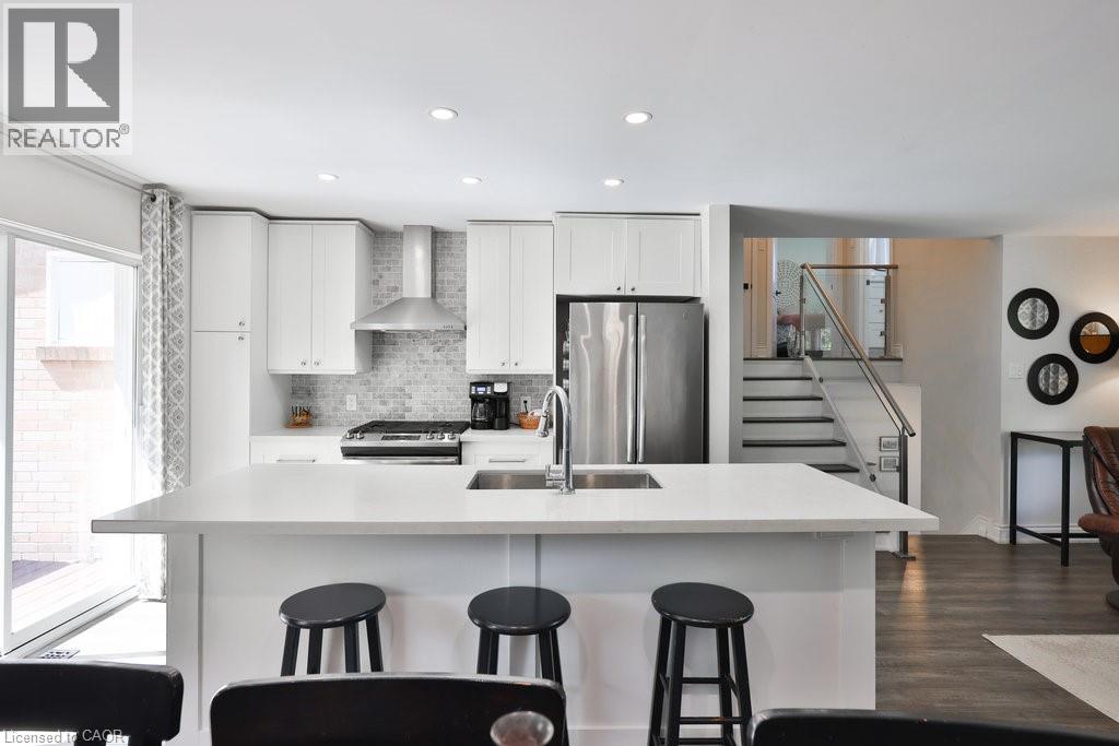 












1404 LEWISHAM Drive

,
Mississauga,




Ontario
L5J3R3

