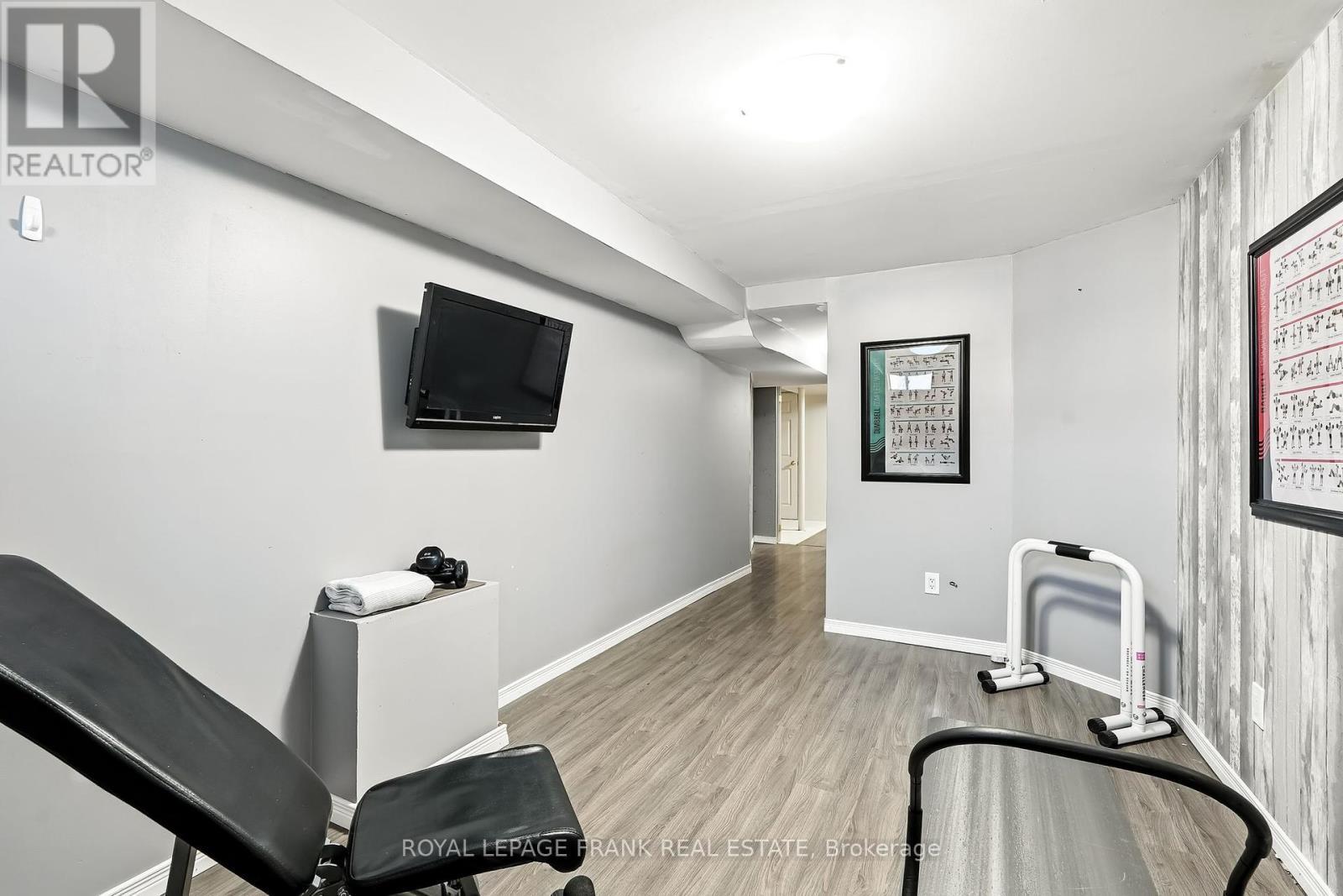 












25 TREWIN LANE

,
Clarington (Bowmanville),




Ontario
L1C4W9

