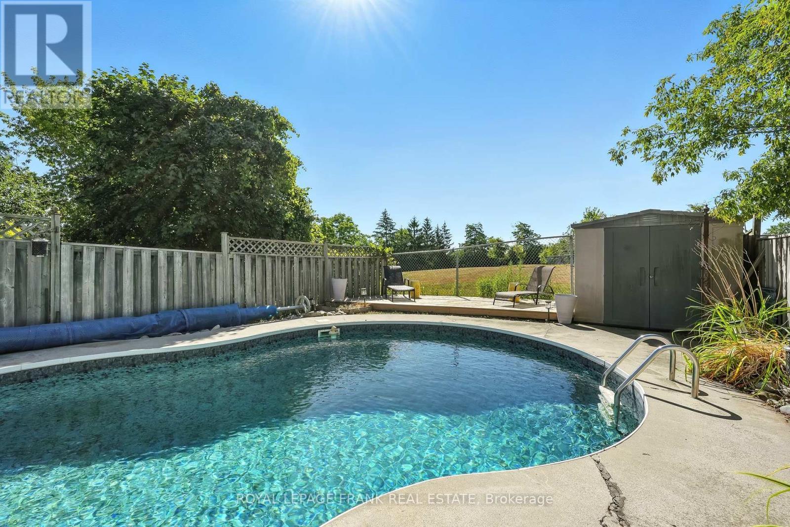 












25 TREWIN LANE

,
Clarington (Bowmanville),




Ontario
L1C4W9

