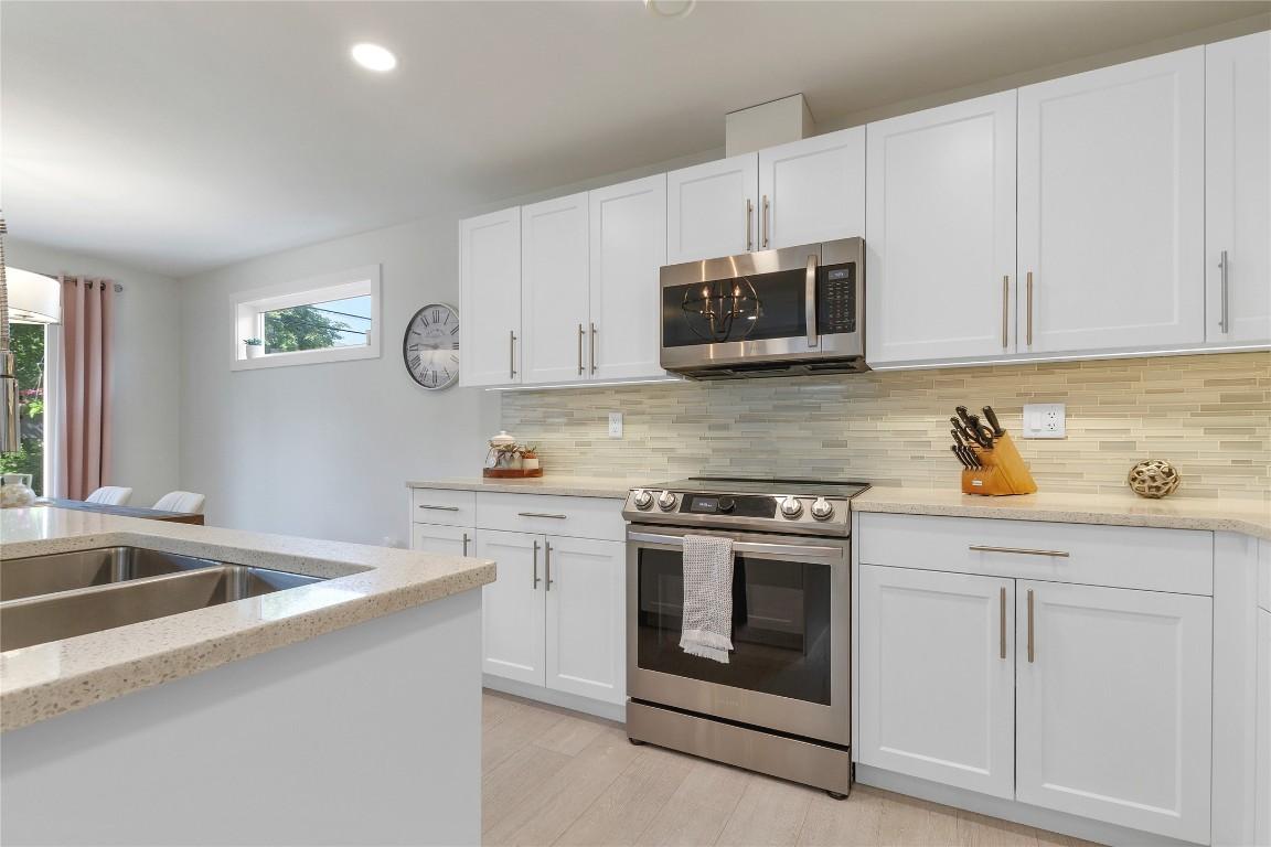 









6635


Tronson

Road, 27,
Vernon,




BC
V1H 2K4

