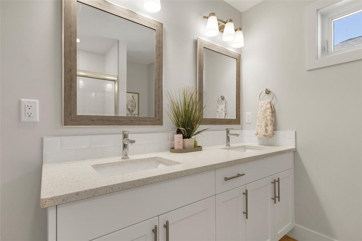 









6635


Tronson

Road, 27,
Vernon,




BC
V1H 2K4

