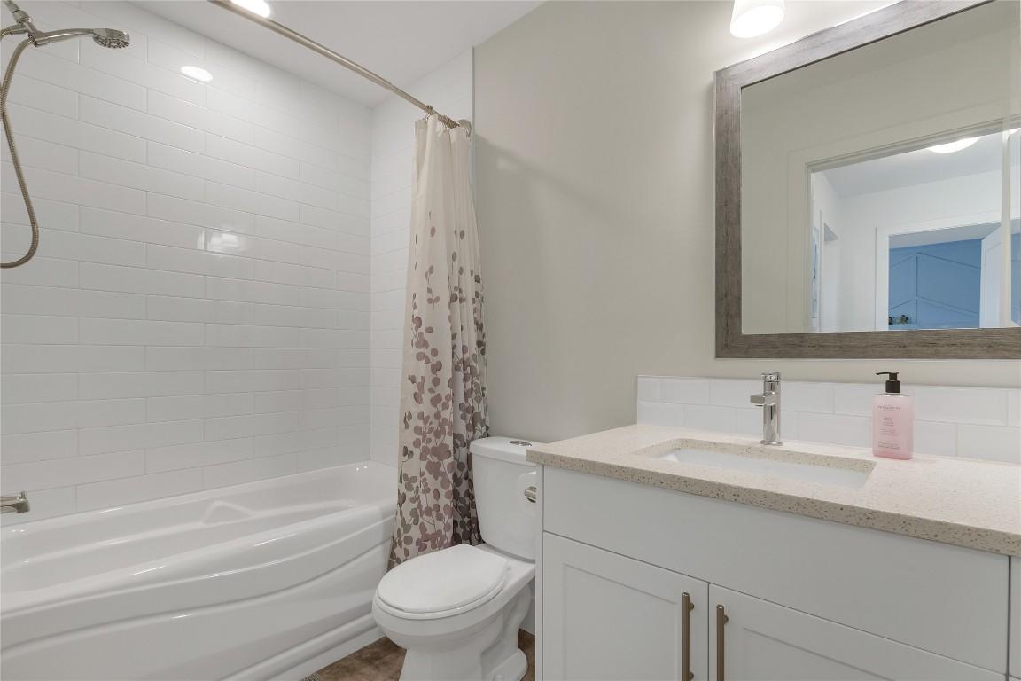 









6635


Tronson

Road, 27,
Vernon,




BC
V1H 2K4

