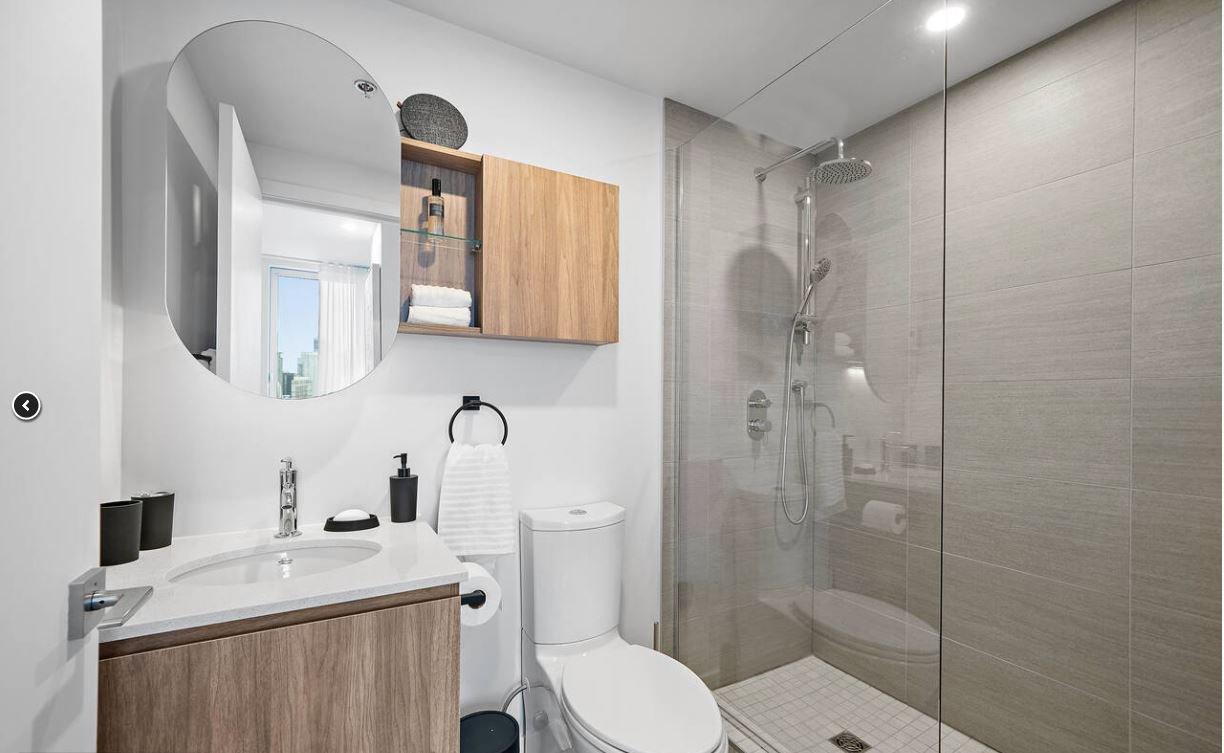 









2300


Rue Tupper

, 2505,
Montréal (Ville-Marie),




QC
H3H0B9

