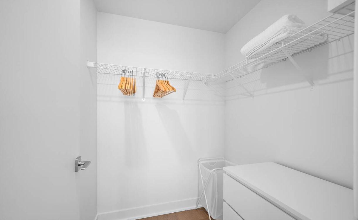









2300


Rue Tupper

, 2505,
Montréal (Ville-Marie),




QC
H3H0B9

