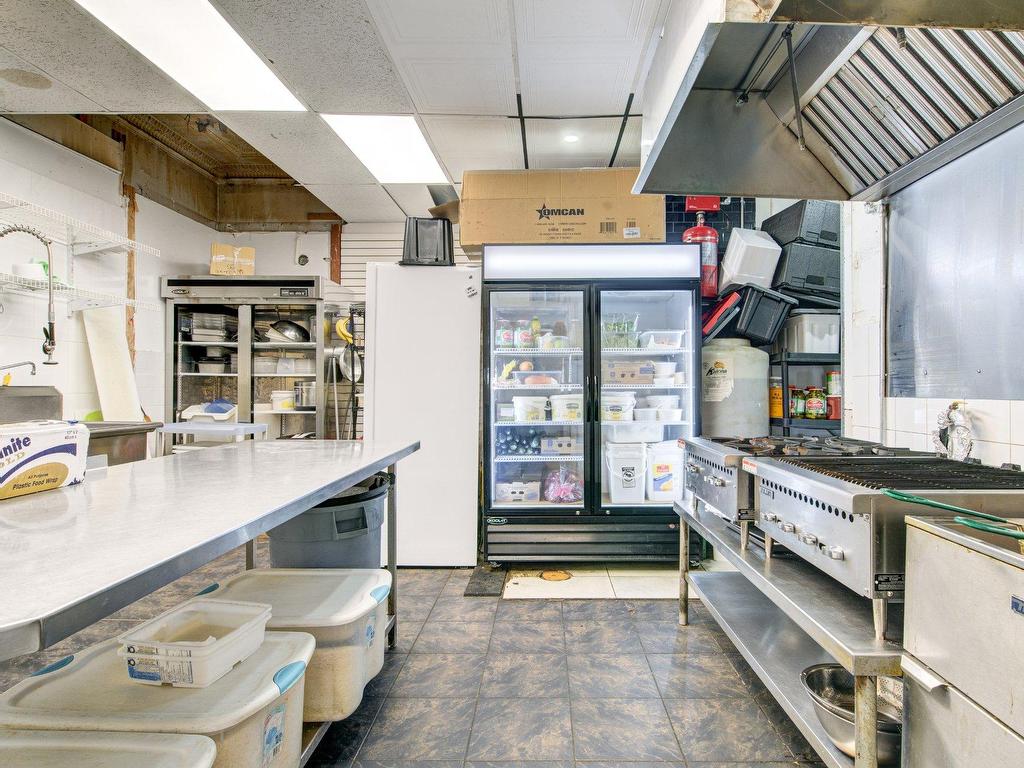 









150


Rue Beaubien E.

,
Rosemont/La Petite-Patrie (Montréal),




QC
H2S1R2

