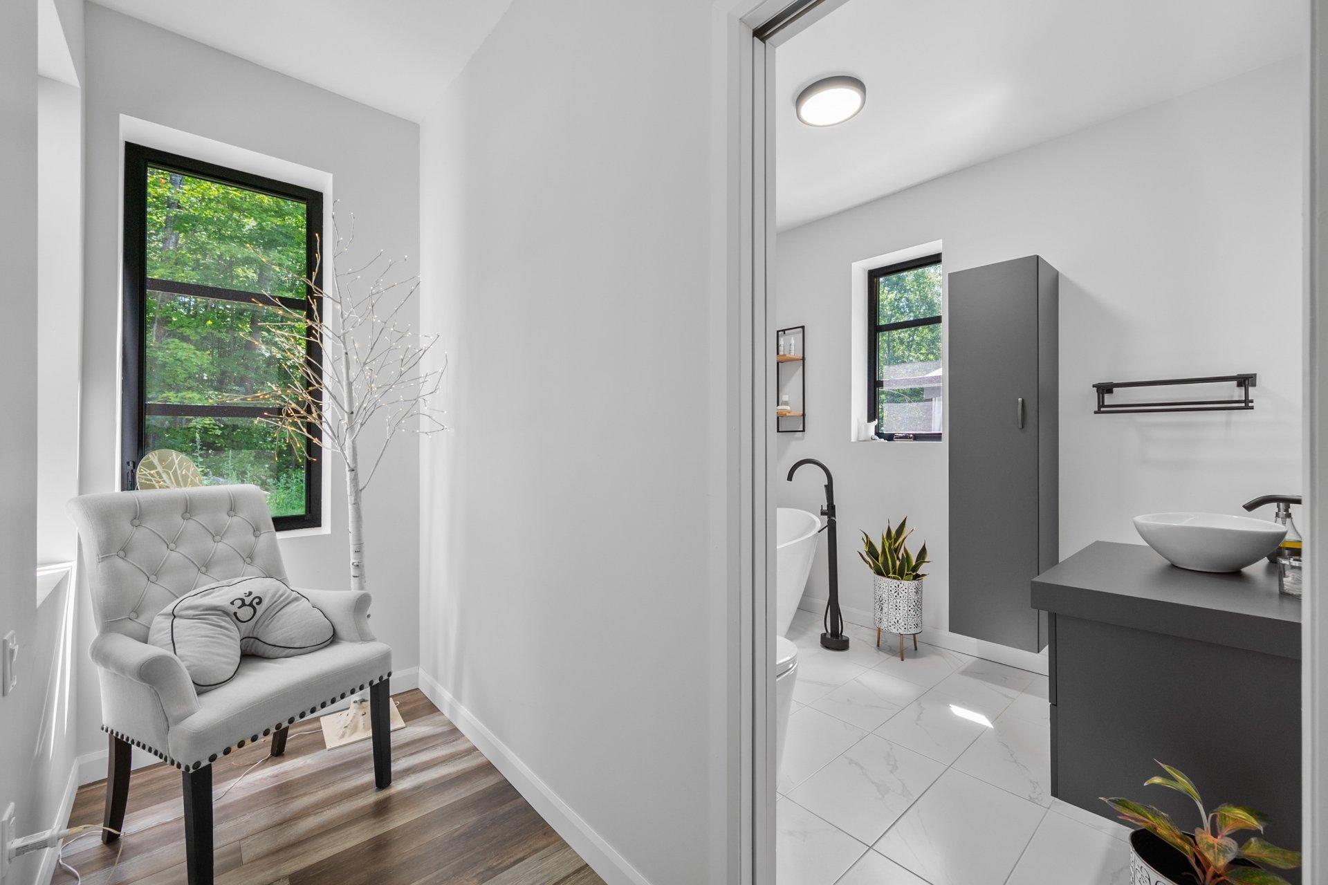 









33


Rue Lajeunesse

,
Sainte-Mélanie,




QC
J0K3A0

