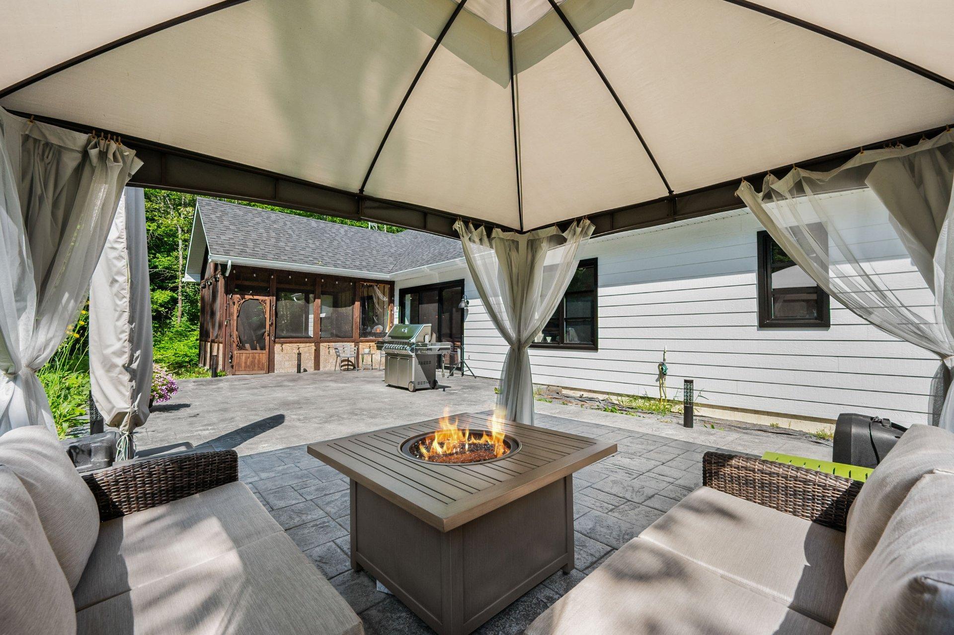 









33


Rue Lajeunesse

,
Sainte-Mélanie,




QC
J0K3A0

