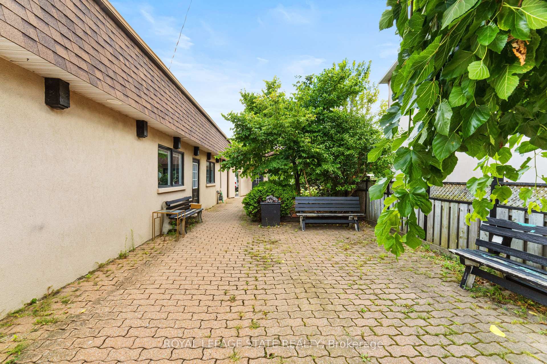 









19


Main

Street South, 3,
Hamilton,




ON
L0R 2H0

