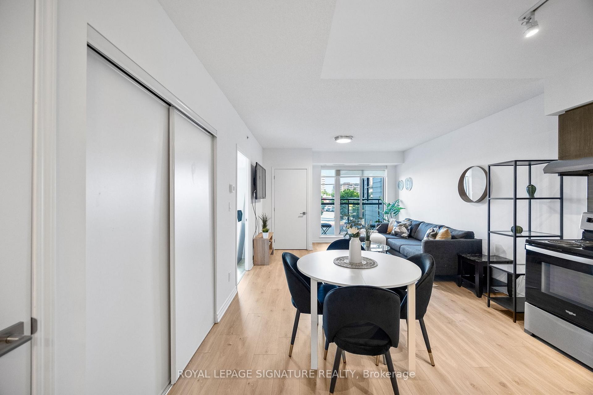 









1


Falaise

Road, 214,
Toronto,




ON
M1E 0B9

