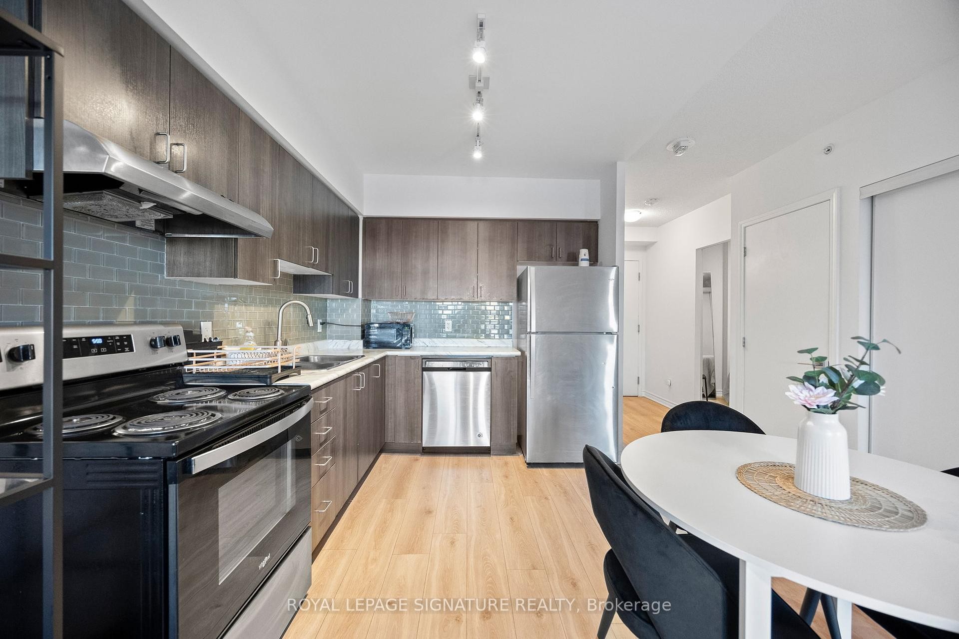 









1


Falaise

Road, 214,
Toronto,




ON
M1E 0B9

