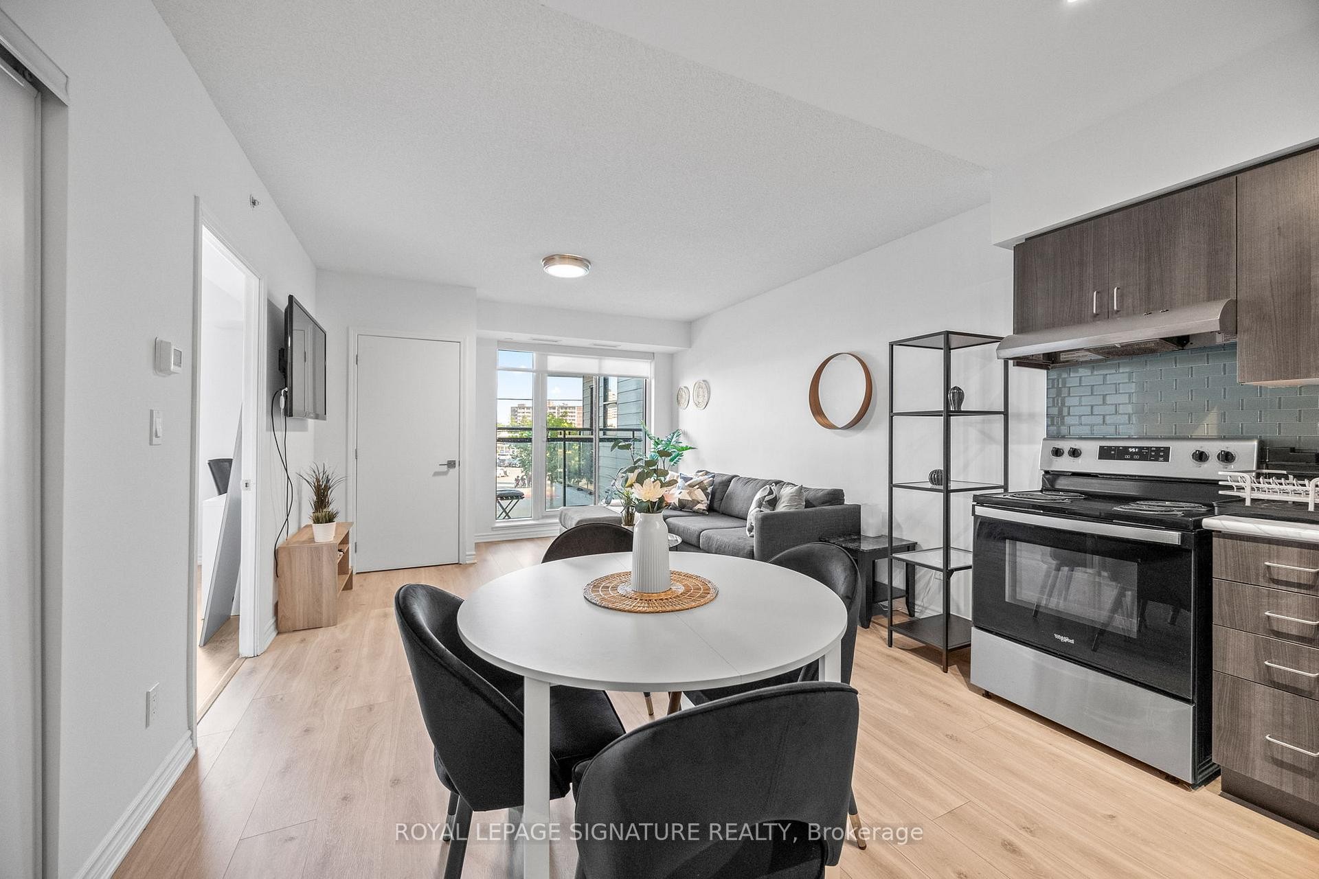 









1


Falaise

Road, 214,
Toronto,




ON
M1E 0B9

