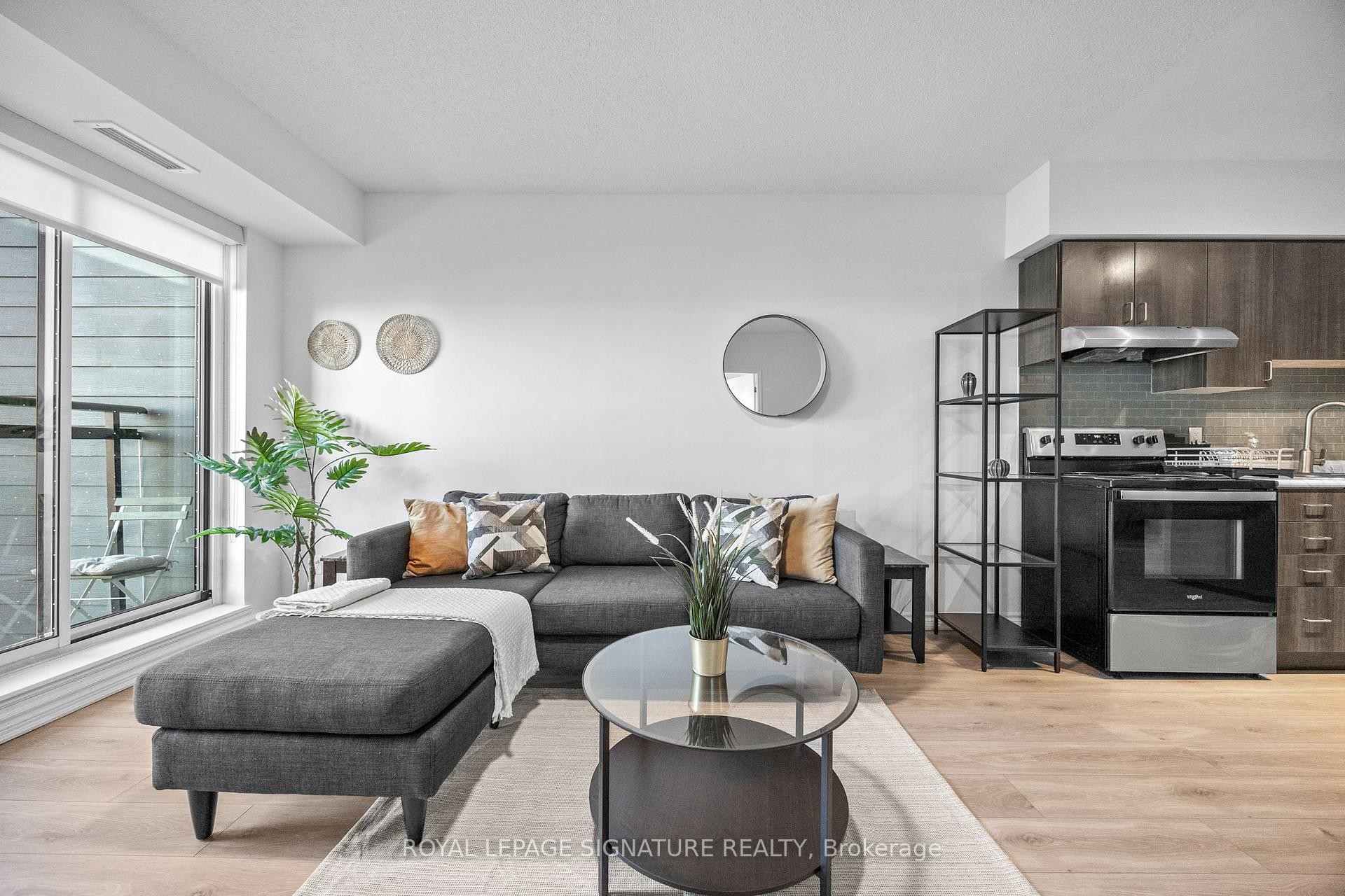 









1


Falaise

Road, 214,
Toronto,




ON
M1E 0B9

