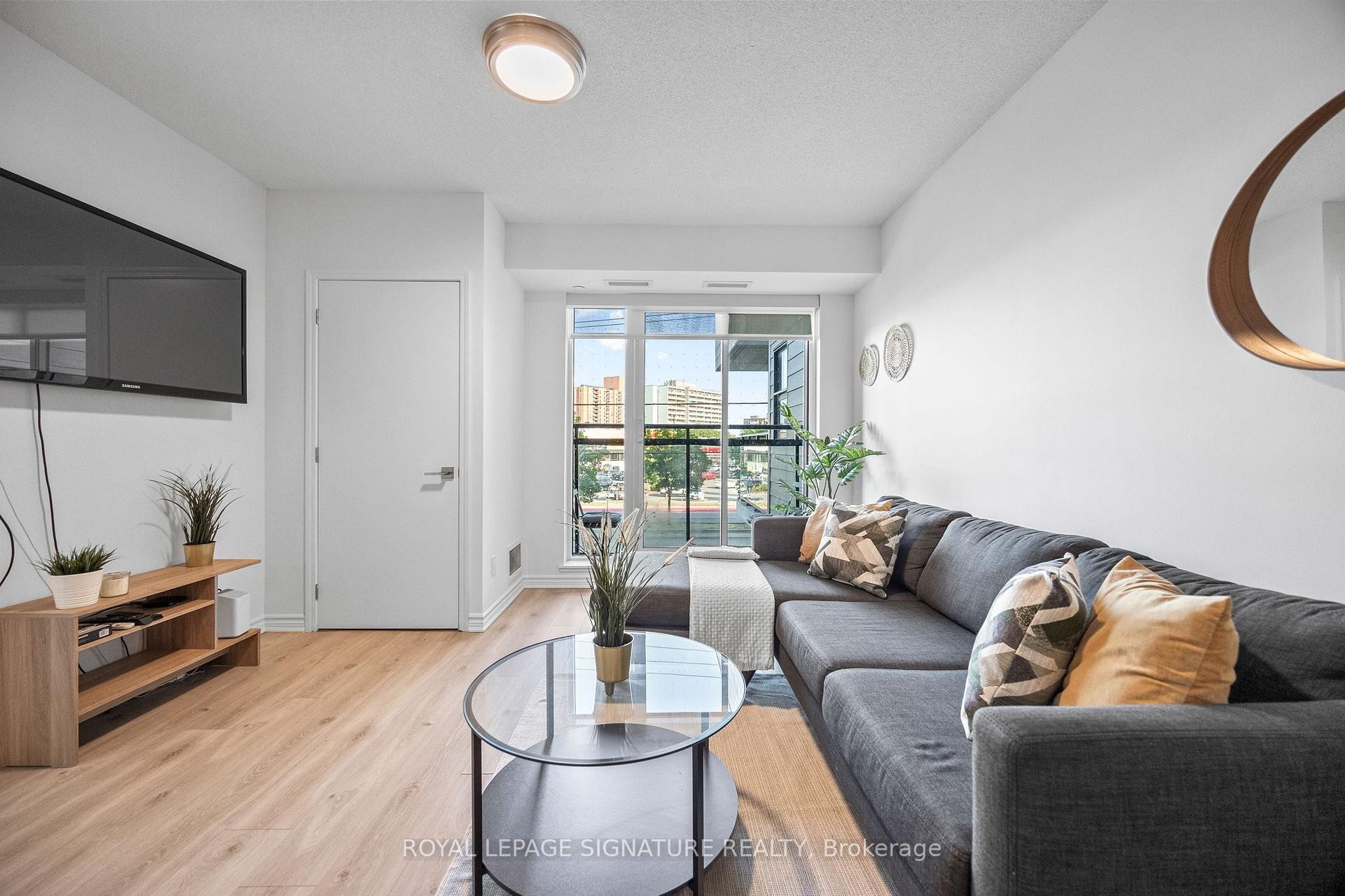









1


Falaise

Road, 214,
Toronto,




ON
M1E 0B9

