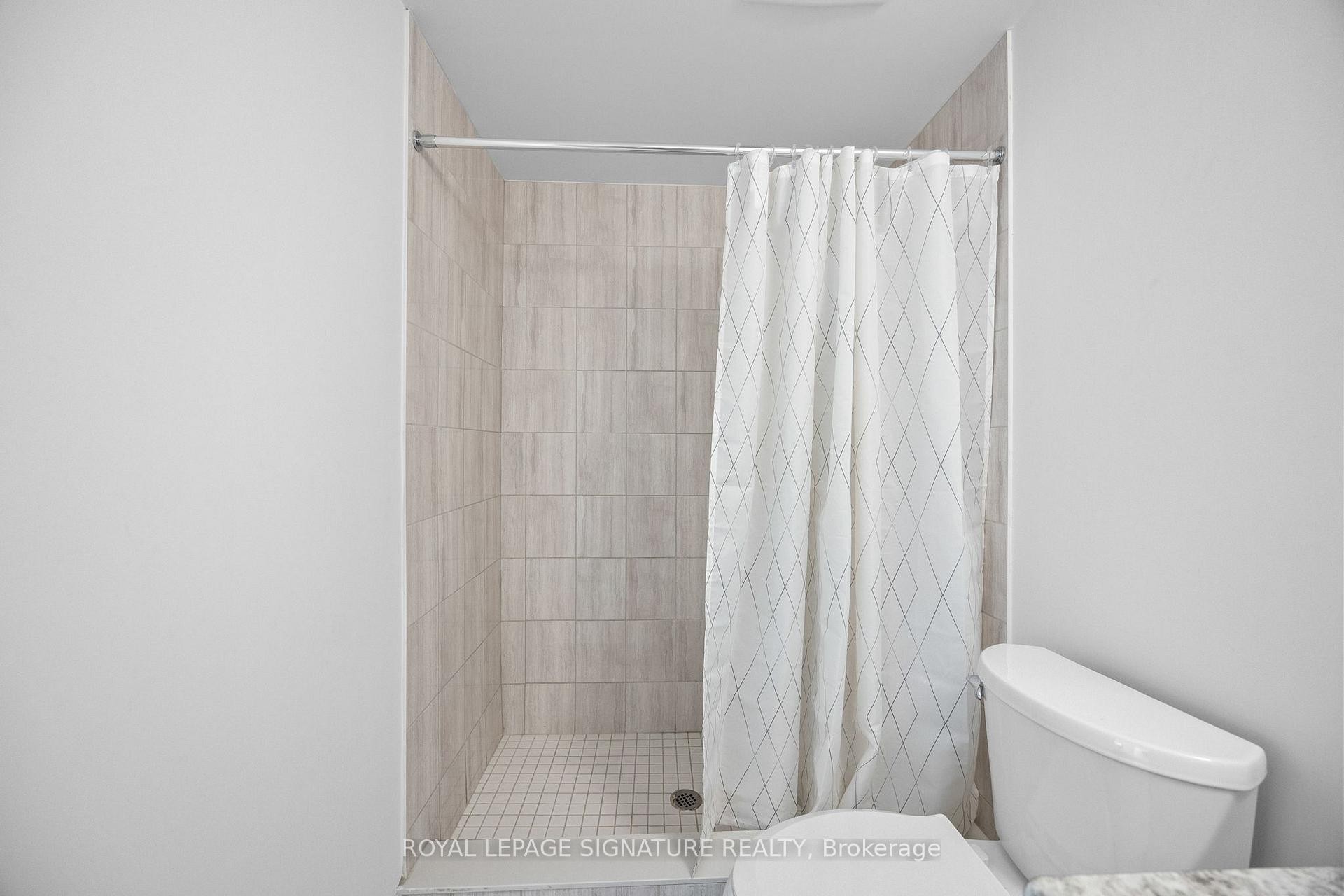 









1


Falaise

Road, 214,
Toronto,




ON
M1E 0B9

