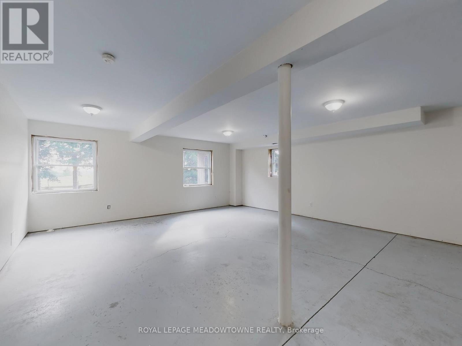 












4958 WELLINGTON RD 125

,
Erin,







Ontario
L7J2L9


