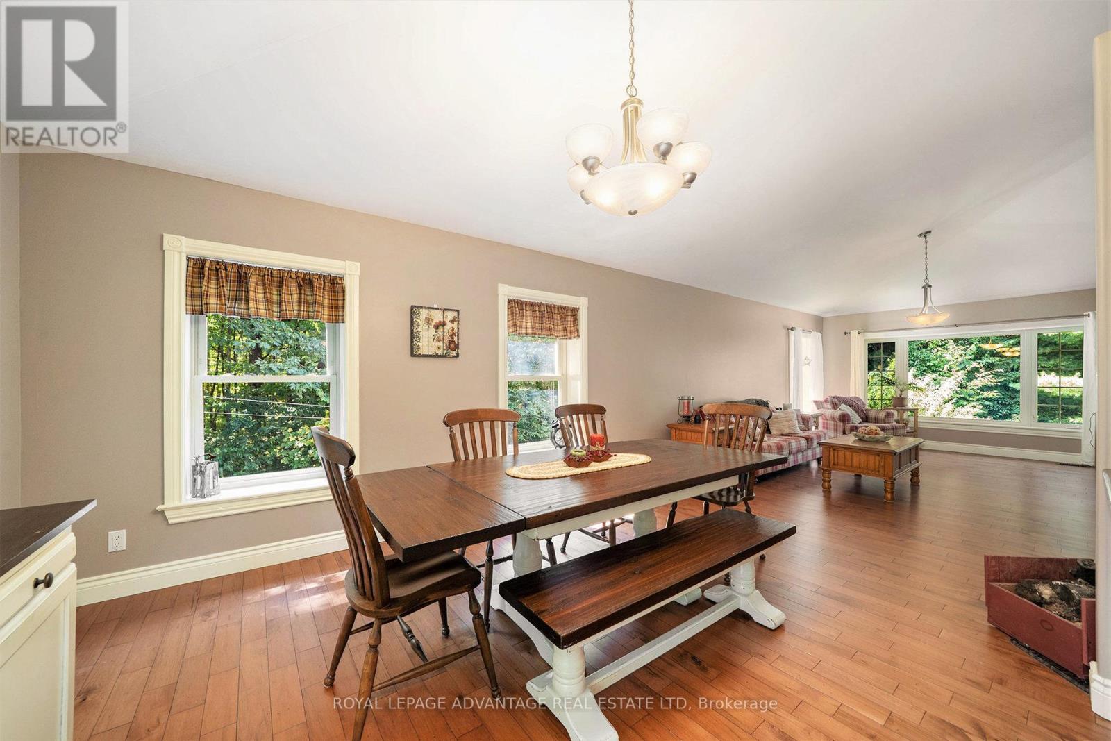 












334 STATION ROAD

,
Drummond/North Elmsley,




Ontario
K7A4S4

