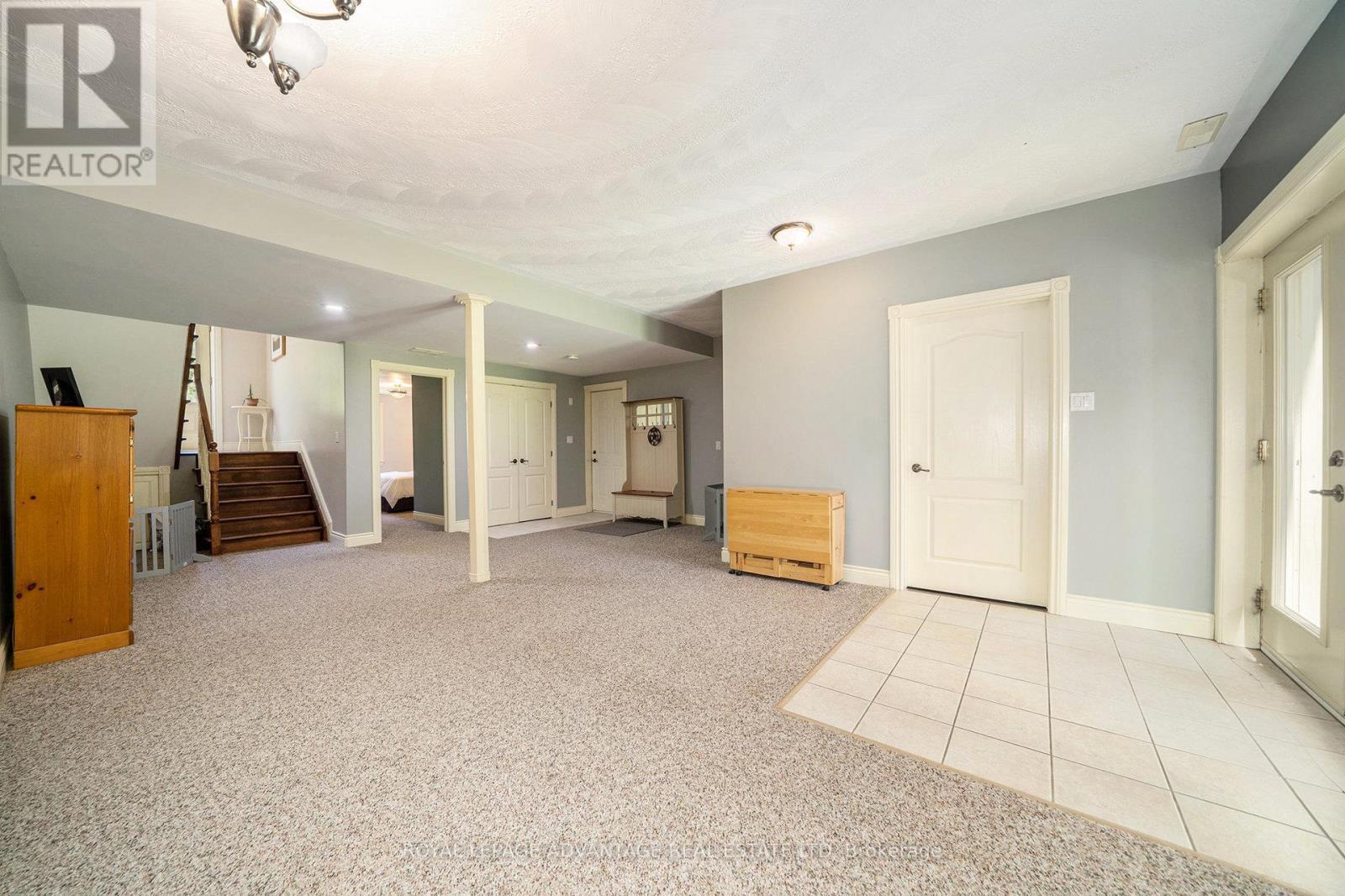 












334 STATION ROAD

,
Drummond/North Elmsley,




Ontario
K7A4S4

