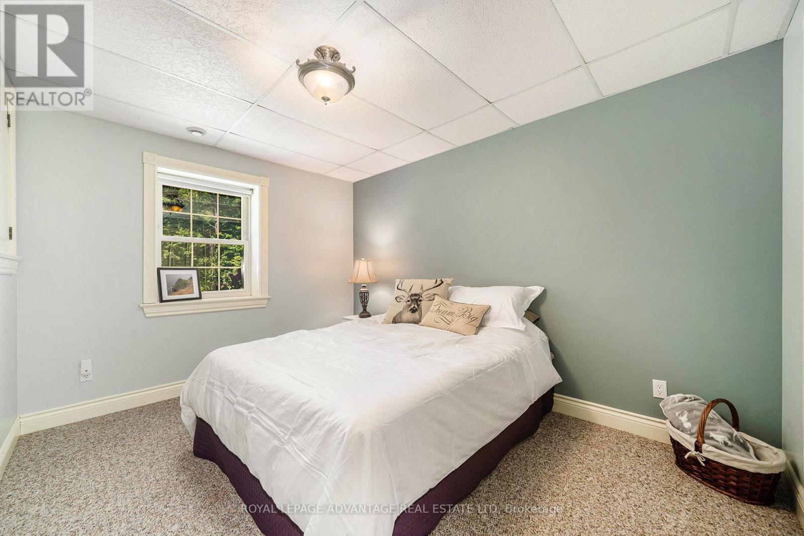 












334 STATION ROAD

,
Drummond/North Elmsley,




Ontario
K7A4S4

