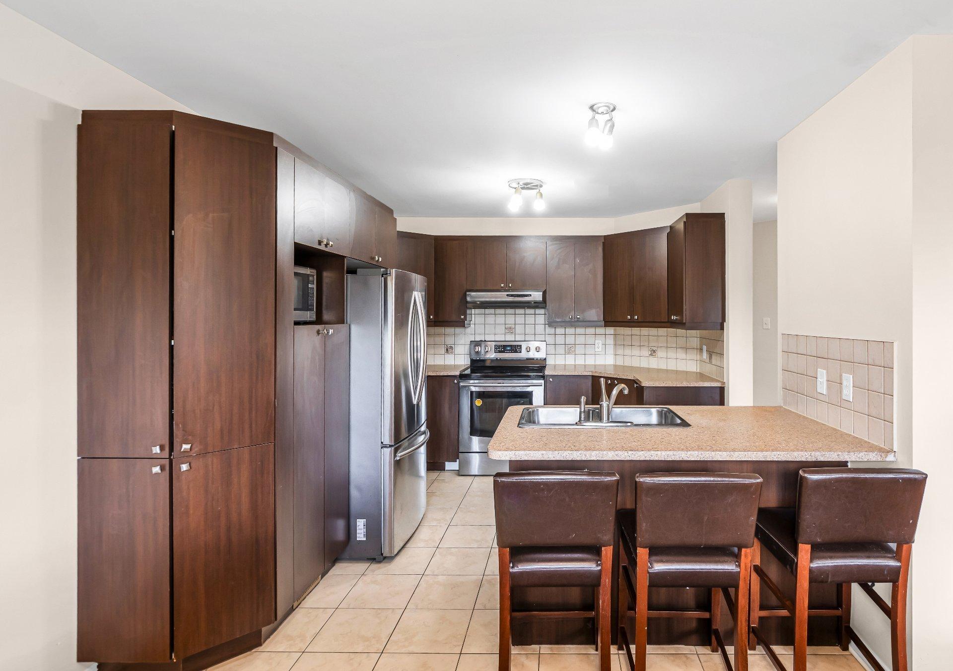 









5018


Rue Périard

,
Montréal (Pierrefonds-Roxboro),




QC
H9J4E2

