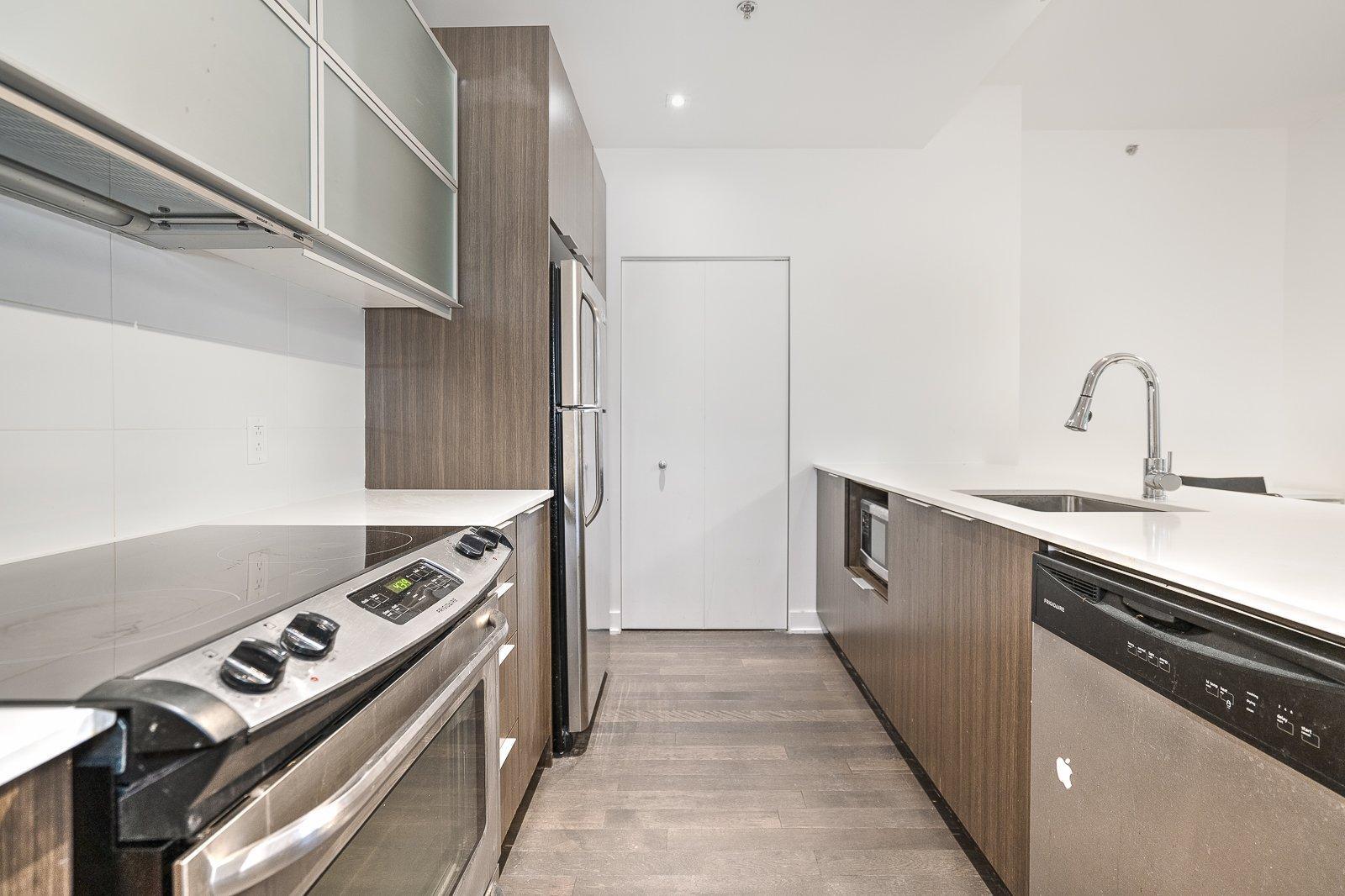 









5077


Rue Paré

, 105,
Montréal (Côte-des-Neiges/Notre-Dame-de-Grâce),




QC
H4P1P4

