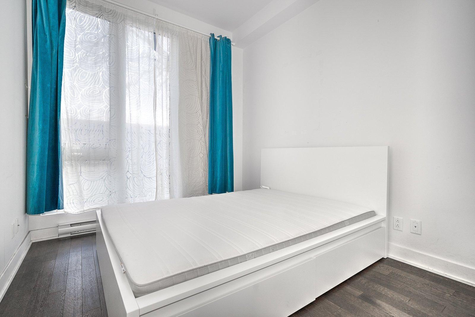









5077


Rue Paré

, 105,
Montréal (Côte-des-Neiges/Notre-Dame-de-Grâce),




QC
H4P1P4

