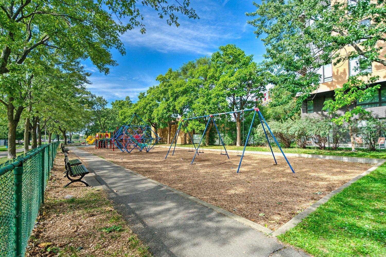 









5077


Rue Paré

, 105,
Montréal (Côte-des-Neiges/Notre-Dame-de-Grâce),




QC
H4P1P4

