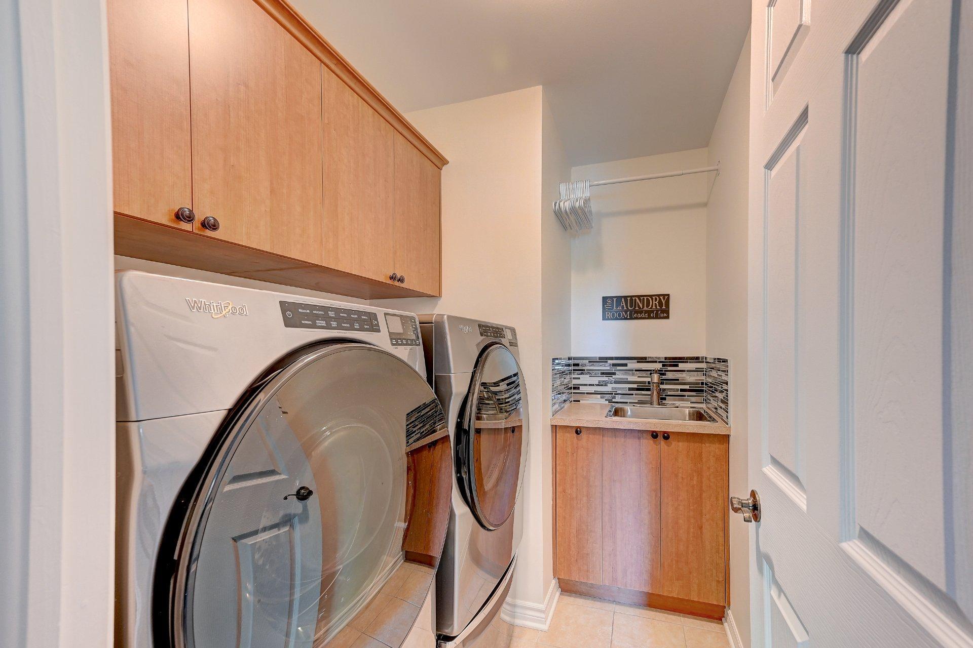 









51


Rue Anatole-Touchette

,
Saint-Jean-sur-Richelieu,




QC
J2X4L5

