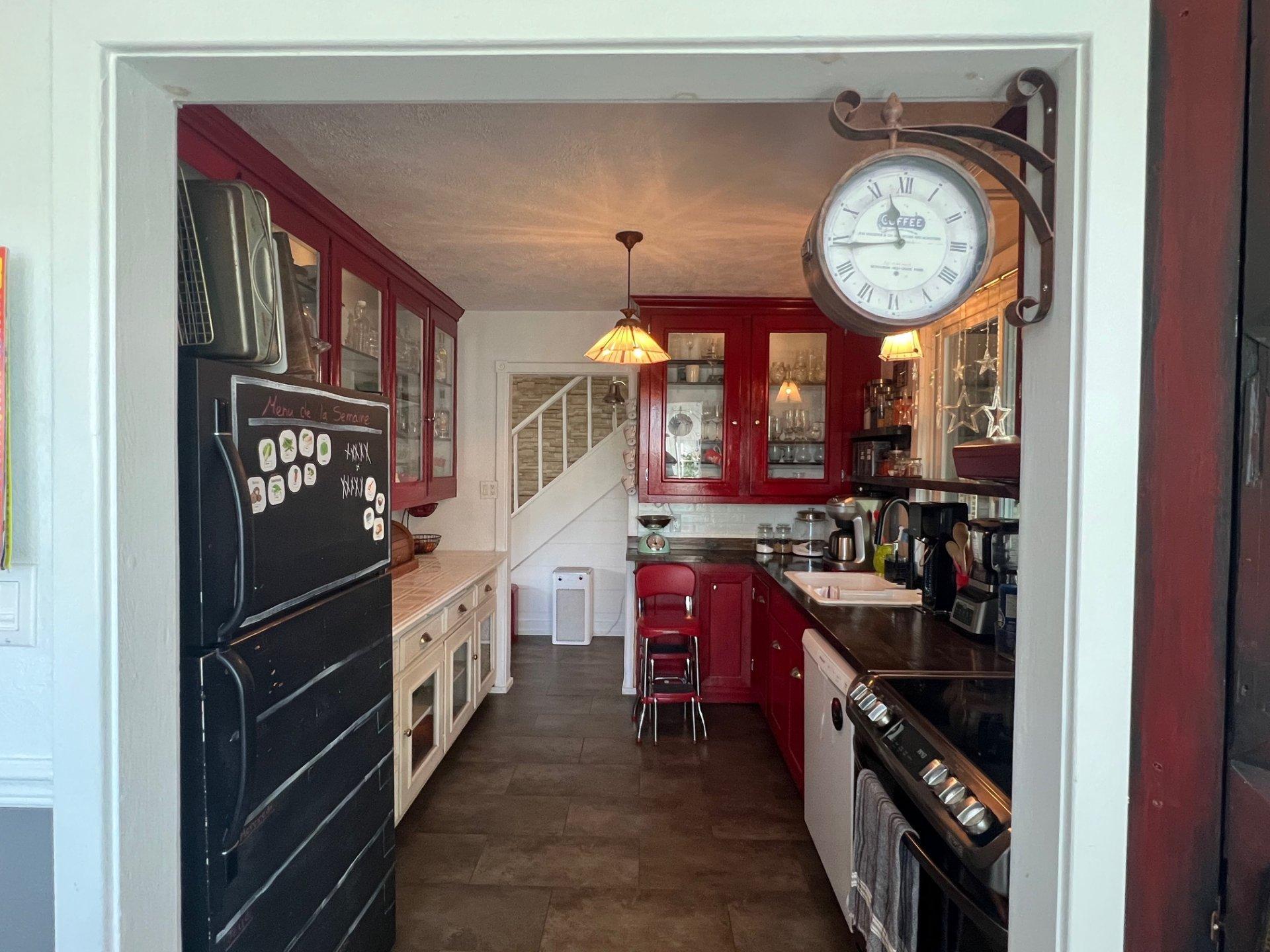 









3


Rue du Rond-Point

,
Chapais,




QC
G0W1H0

