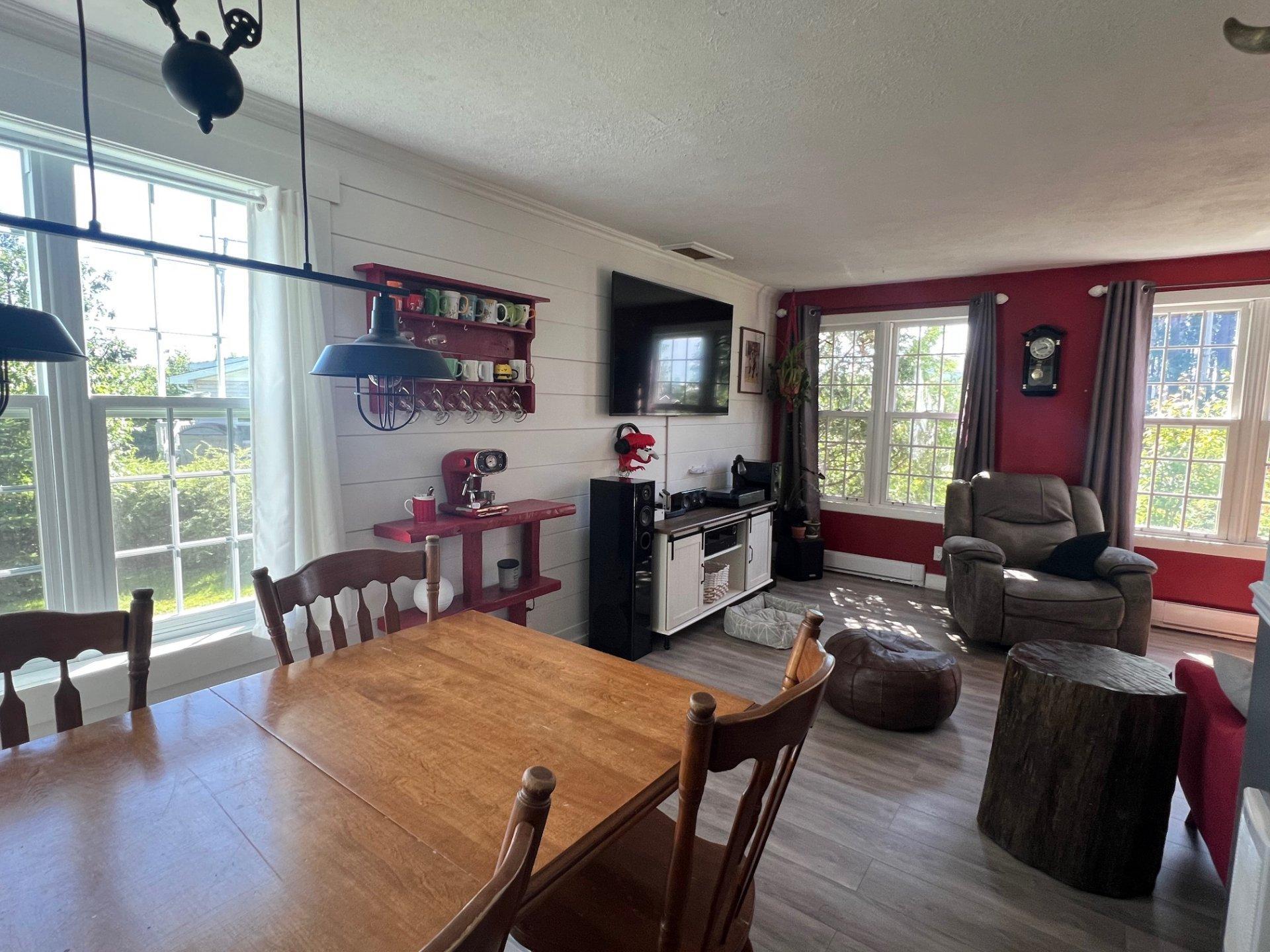 









3


Rue du Rond-Point

,
Chapais,




QC
G0W1H0

