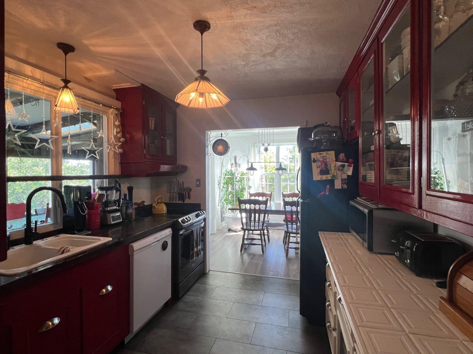 









3


Rue du Rond-Point

,
Chapais,




QC
G0W1H0

