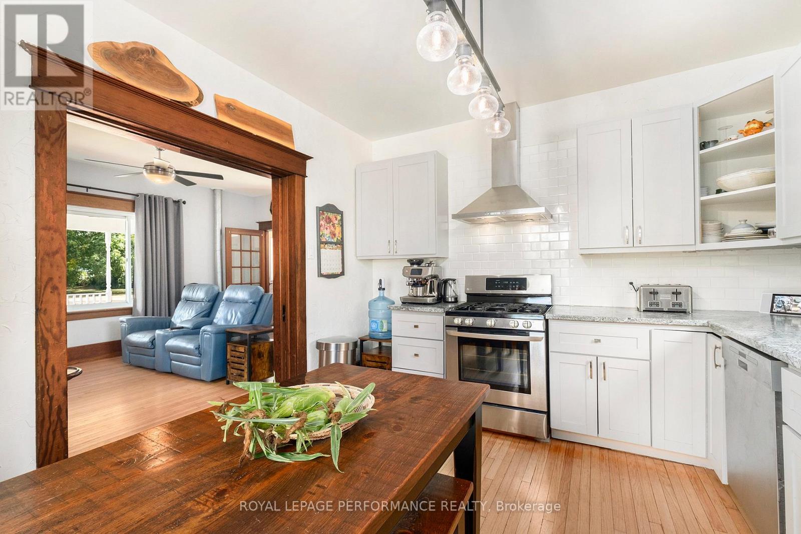 












5 MINTO STREET

,
North Stormont,




Ontario
K0C1K0

