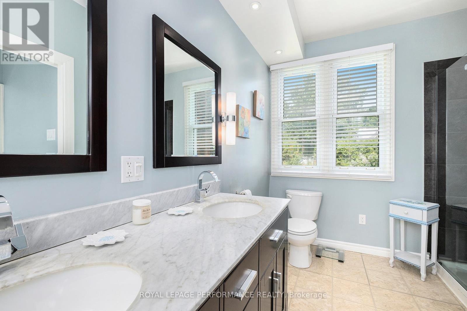 












5 MINTO STREET

,
North Stormont,




Ontario
K0C1K0

