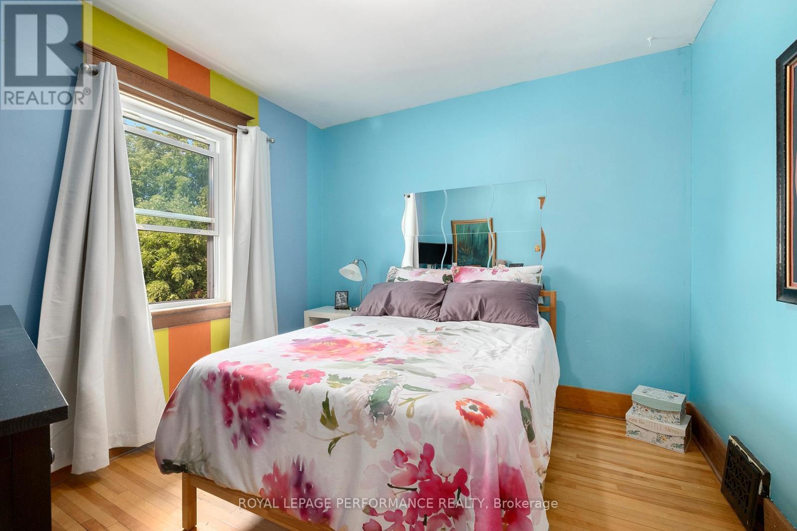 












5 MINTO STREET

,
North Stormont,




Ontario
K0C1K0

