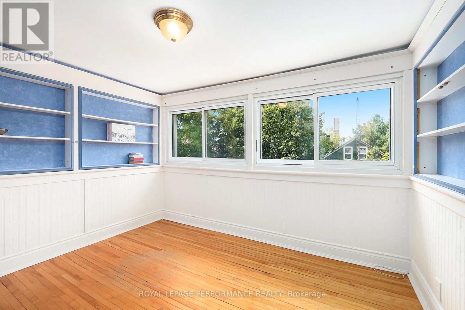 












5 MINTO STREET

,
North Stormont,




Ontario
K0C1K0

