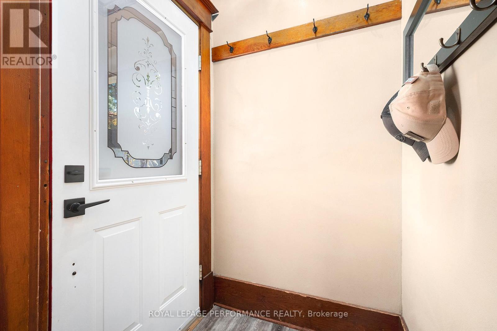 












5 MINTO STREET

,
North Stormont,




Ontario
K0C1K0

