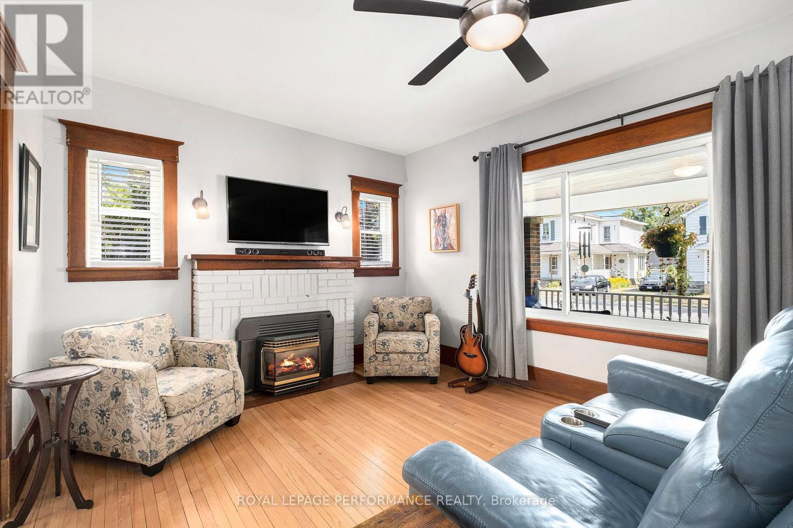 












5 MINTO STREET

,
North Stormont,




Ontario
K0C1K0

