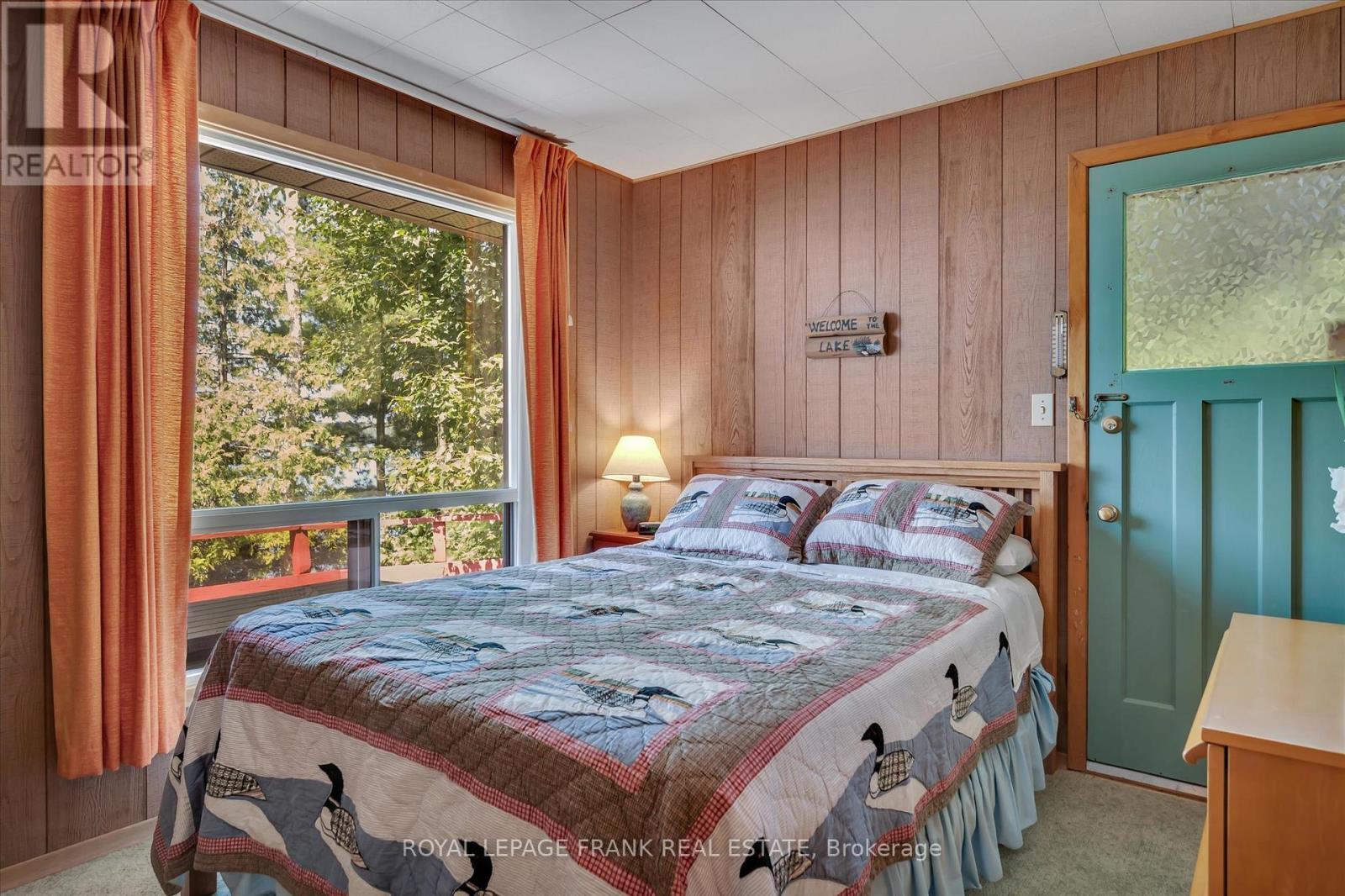 












2724 NEWCOMB LANE

,
Selwyn,




Ontario
K0L2H0

