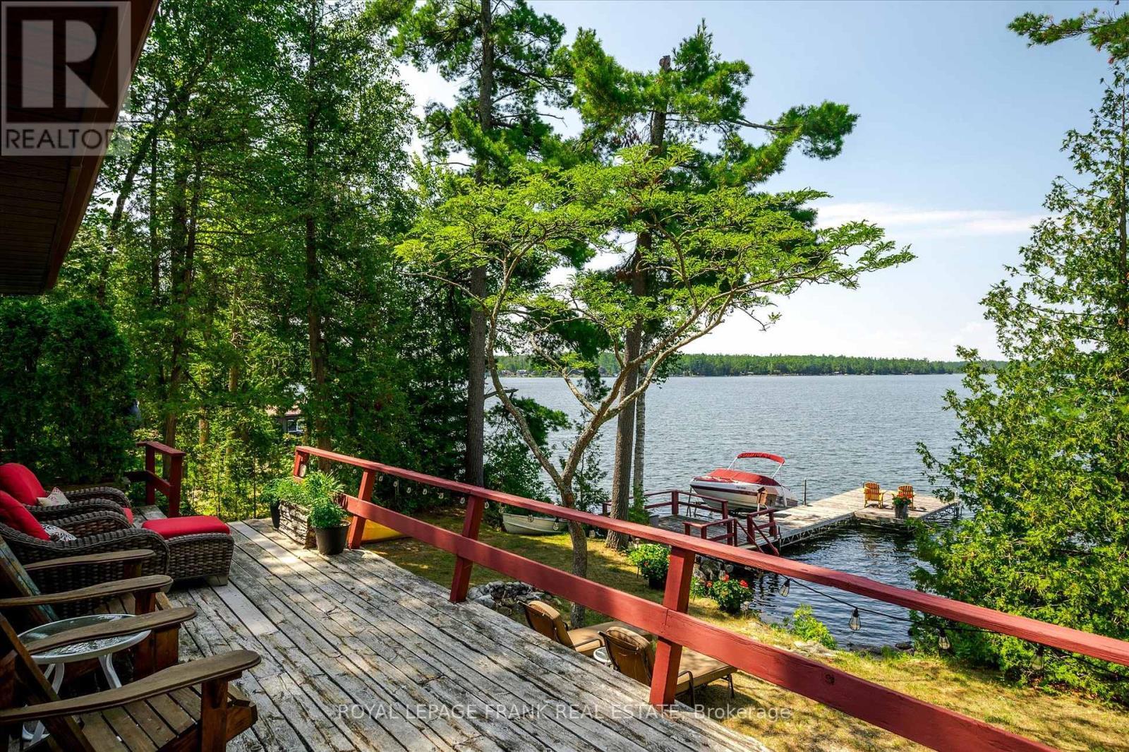












2724 NEWCOMB LANE

,
Selwyn,




Ontario
K0L2H0

