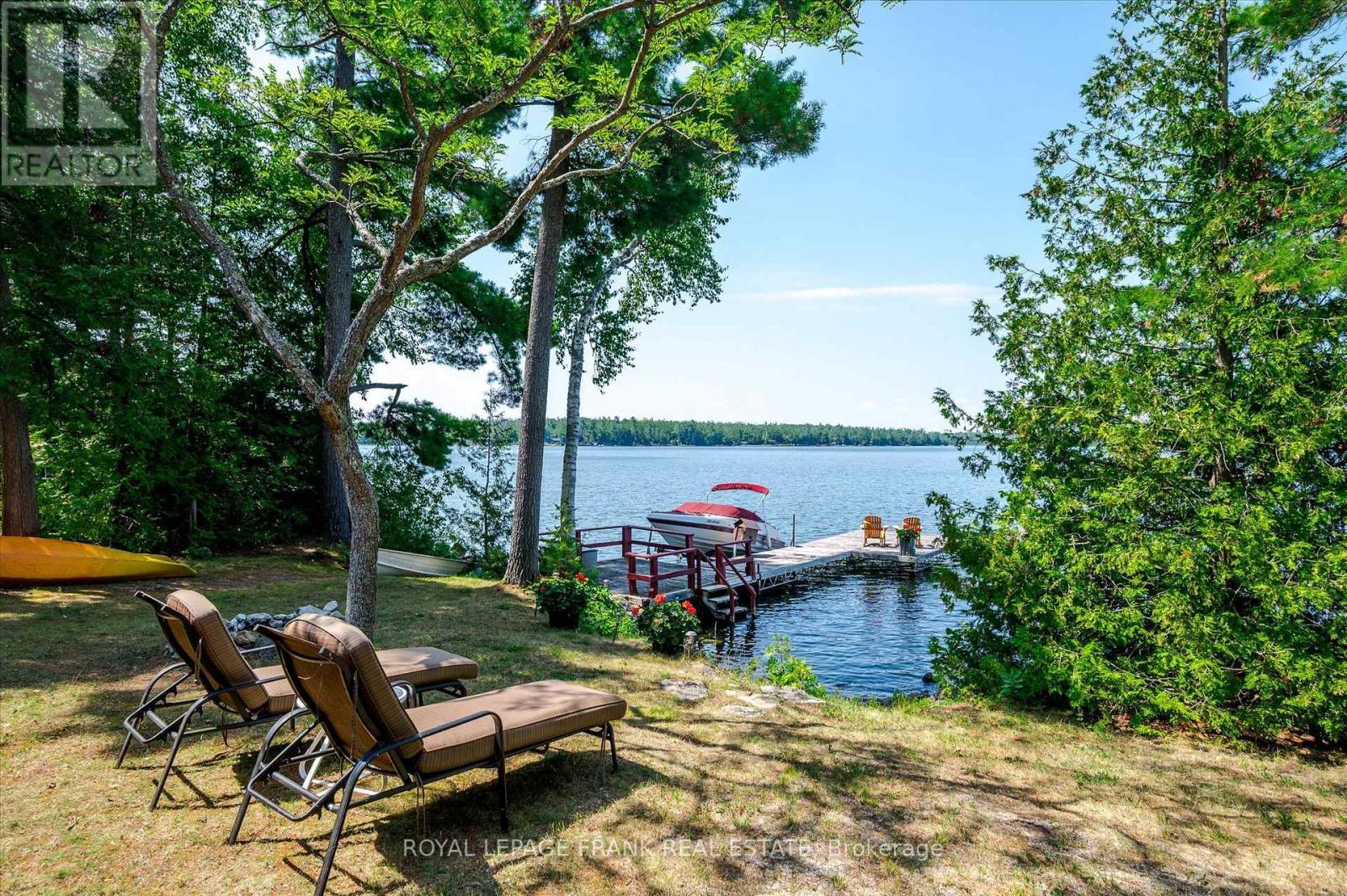 












2724 NEWCOMB LANE

,
Selwyn,




Ontario
K0L2H0


