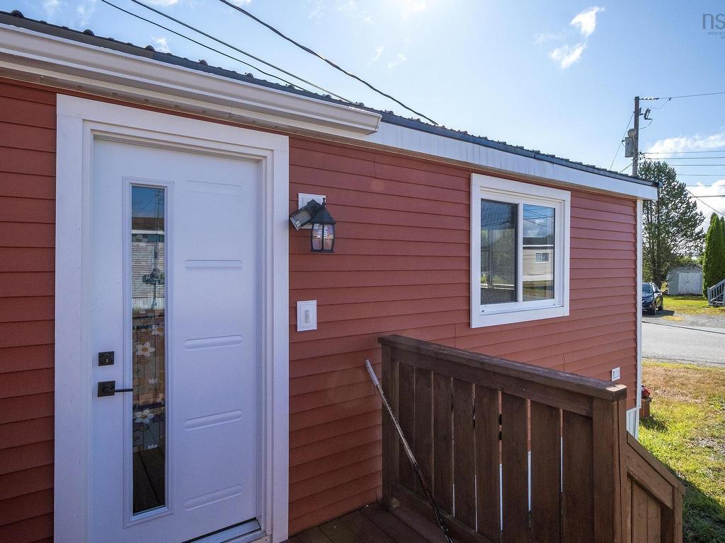 












25 Owen Avenue

,
Mount Uniacke,




NS
B0N 1Z0

